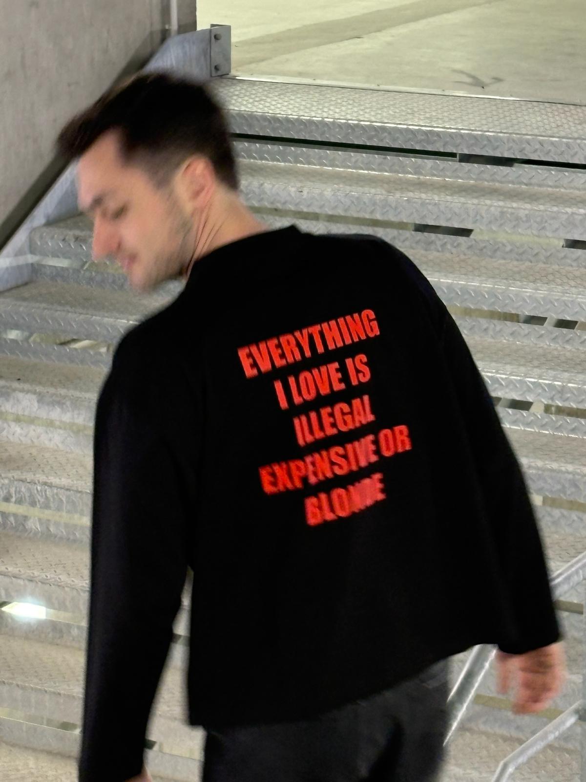 BLONDE BOXY LONGSLEEVE BLACK - TheDoubleE