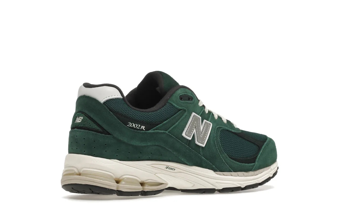 NEW BALANCE 2002R NIGHTWATCH GREEN