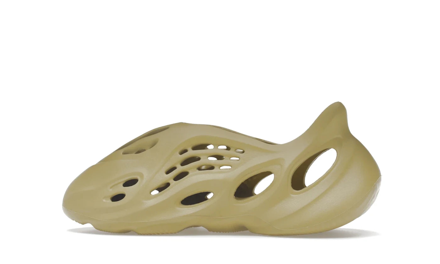 ADIDAS YEEZY FOAM RNNR SULFUR