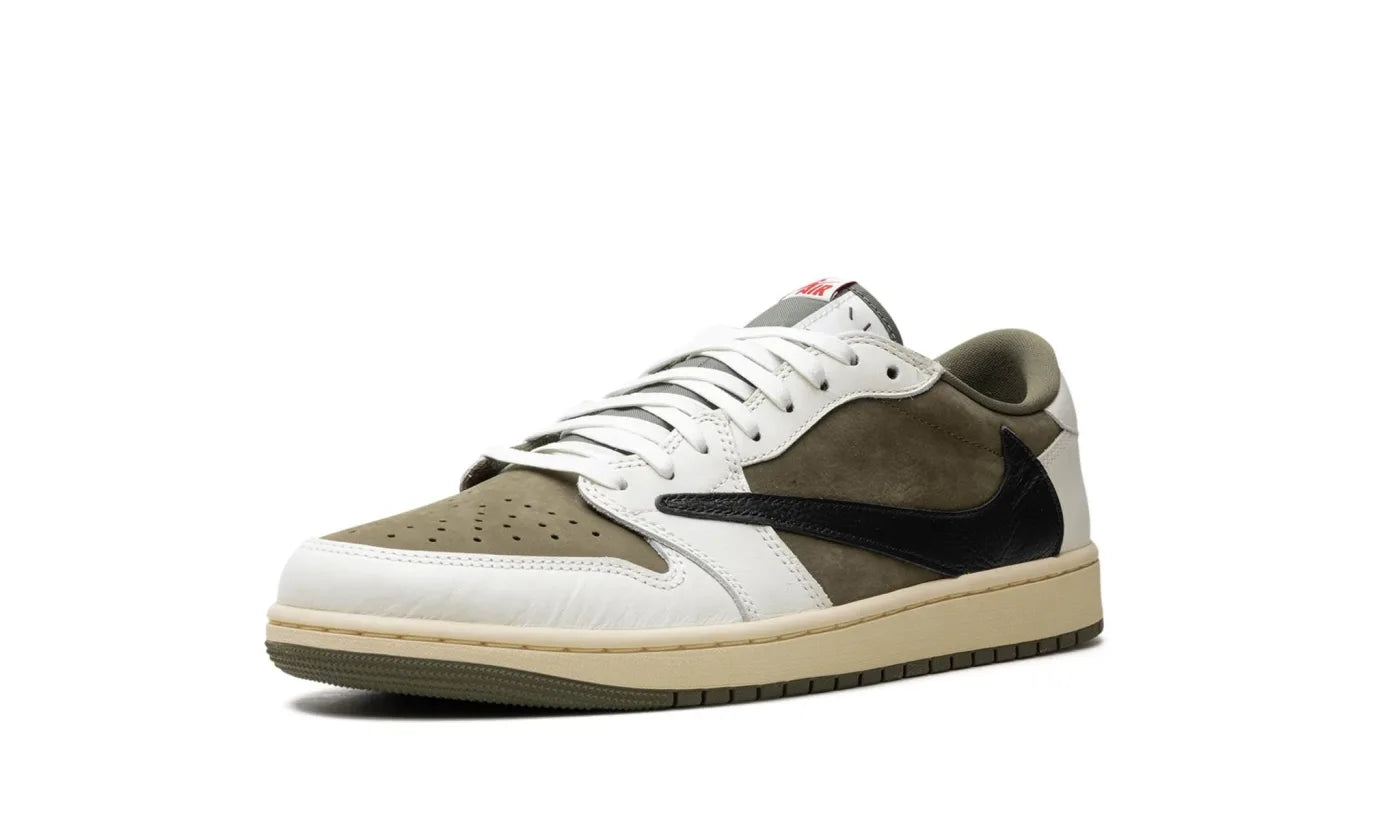 AIR JORDAN 1 RETRO LOW OG SP TRAVIS SCOTT MEDIUM OLIVE
