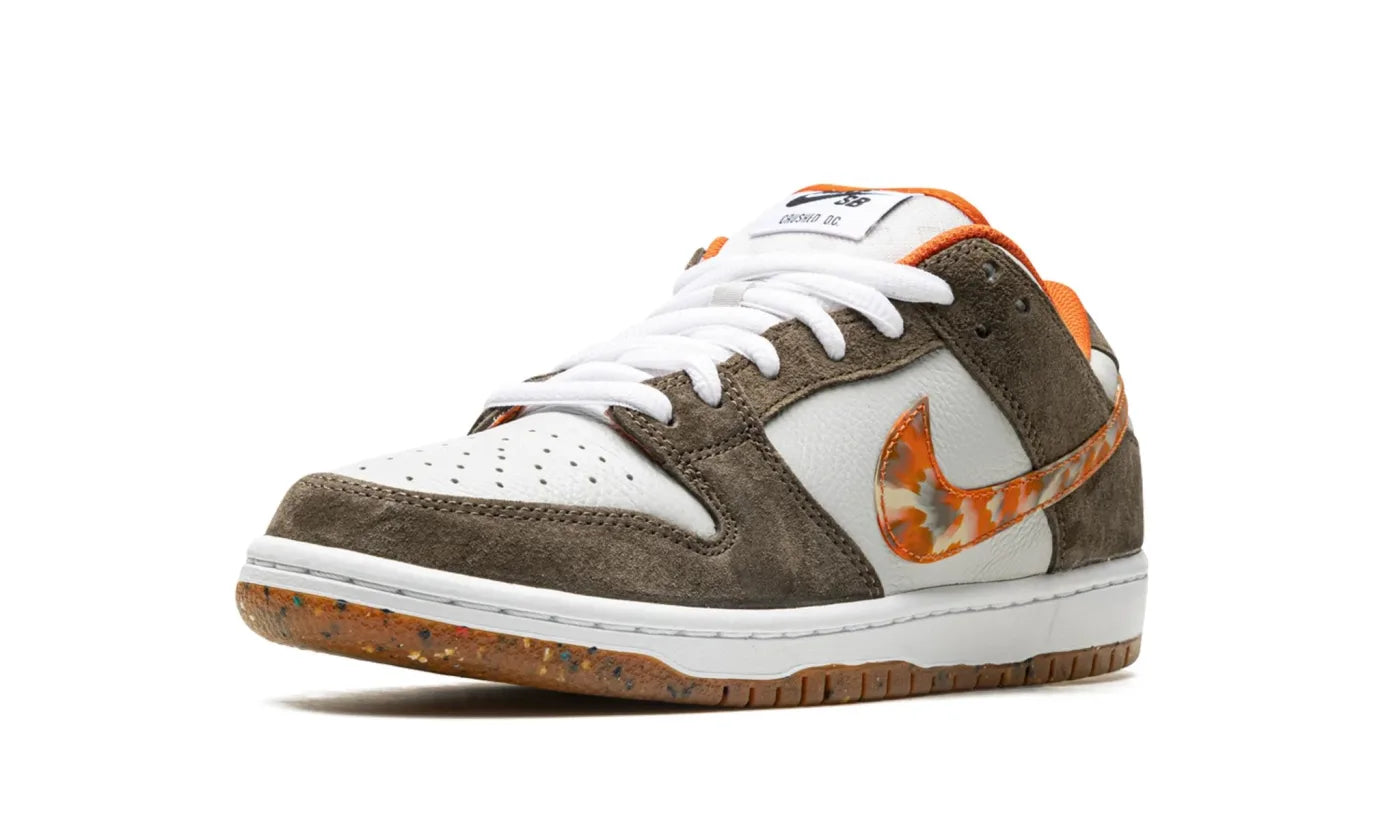 NIKE DUNK LOW SB CRUSHED D.C.