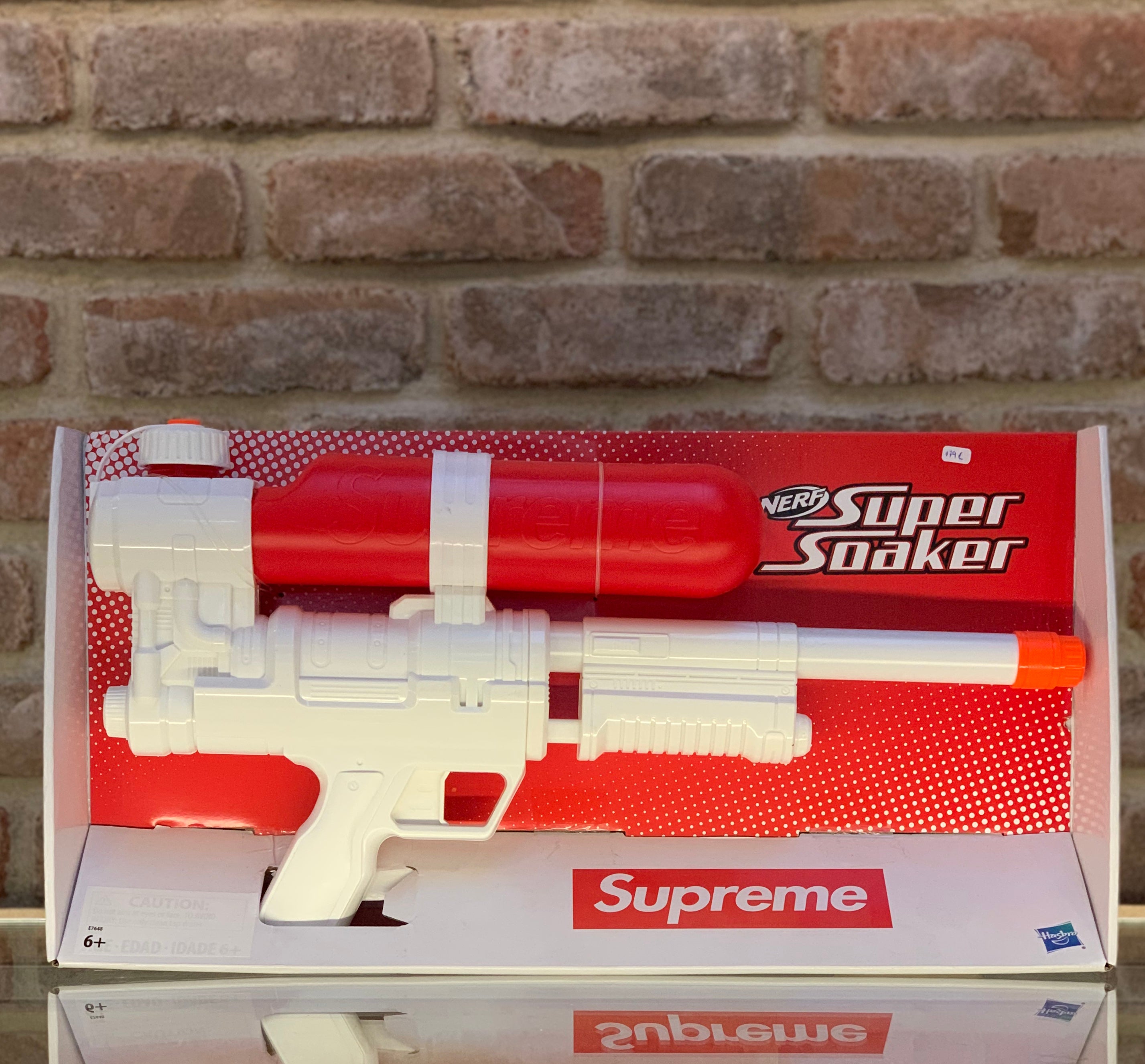 SUPREME SUPER SOAKER 50 WATER BLASTER