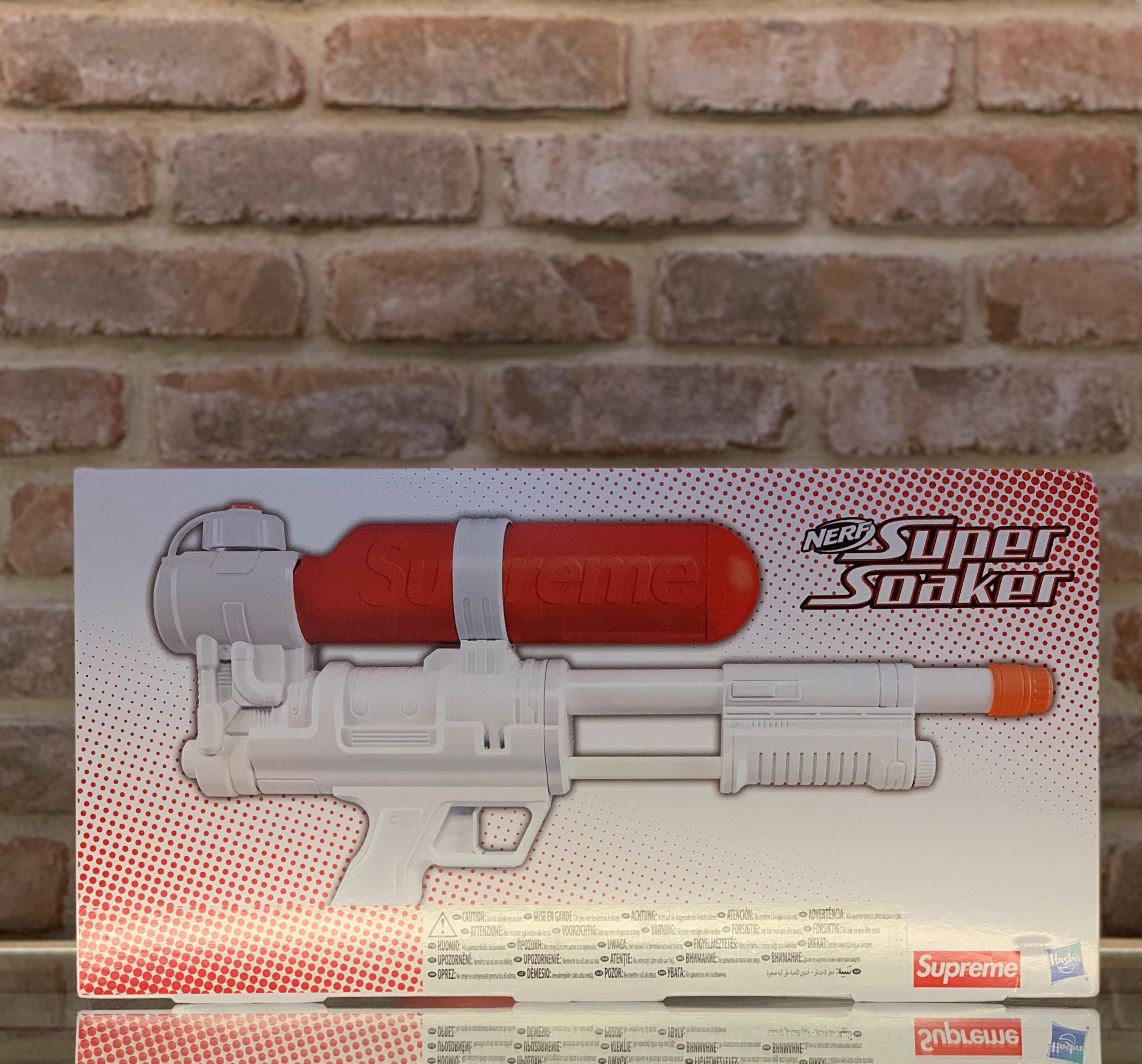 SUPREME SUPER SOAKER 50 WATER BLASTER