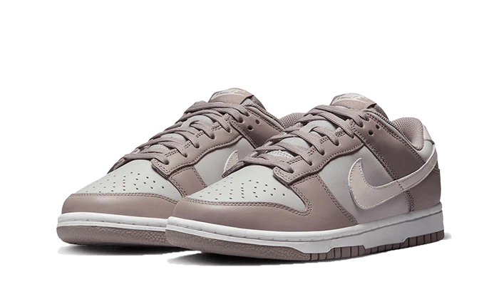 NIKE DUNK LOW BONE BEIGE