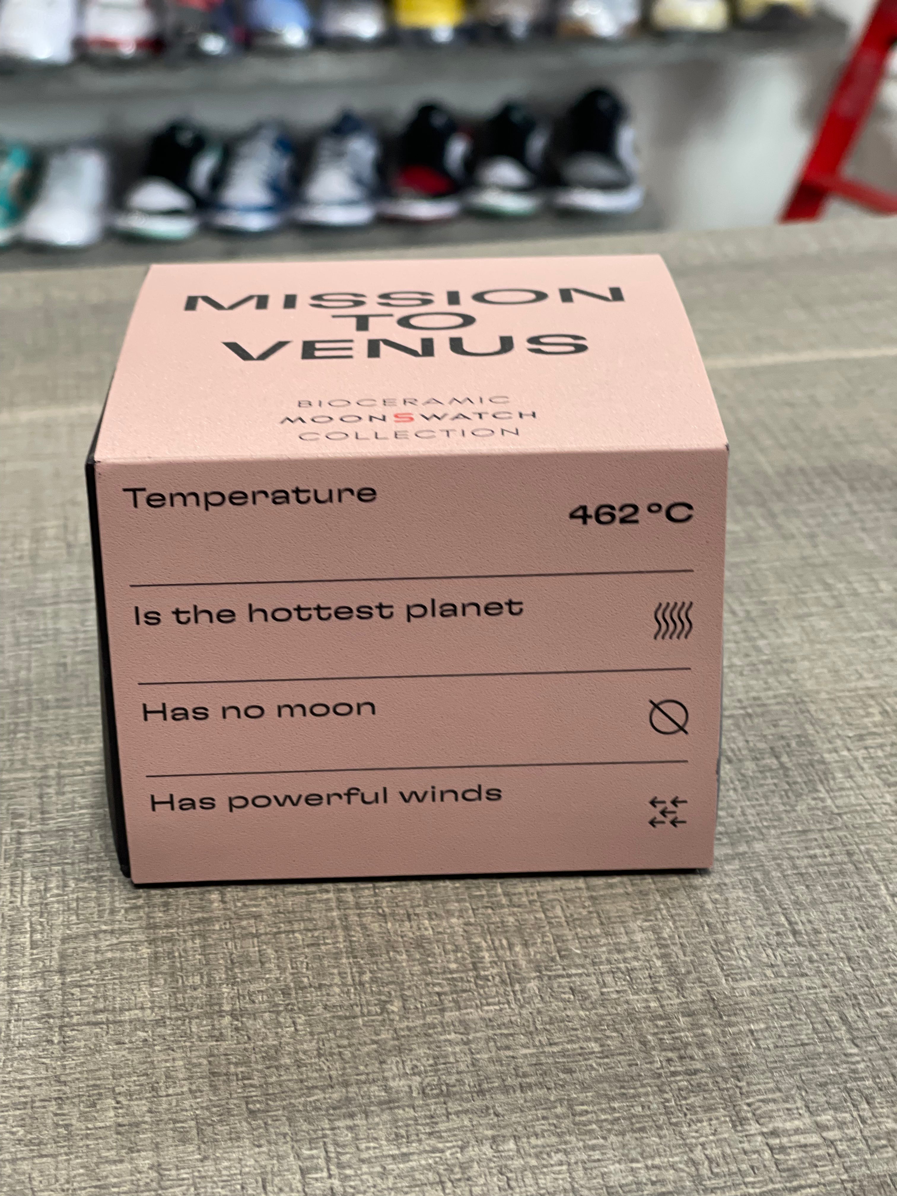 Mission Moonswatch biocéramique Swatch x Omega sur Vénus
