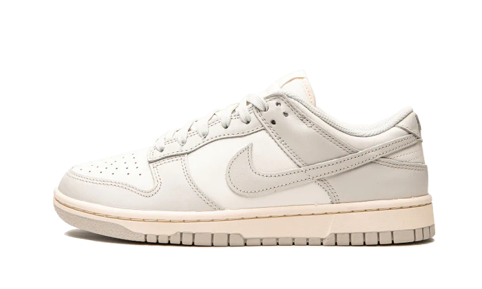 NIKE DUNK LOW SAIL LIGHT BONE (W)