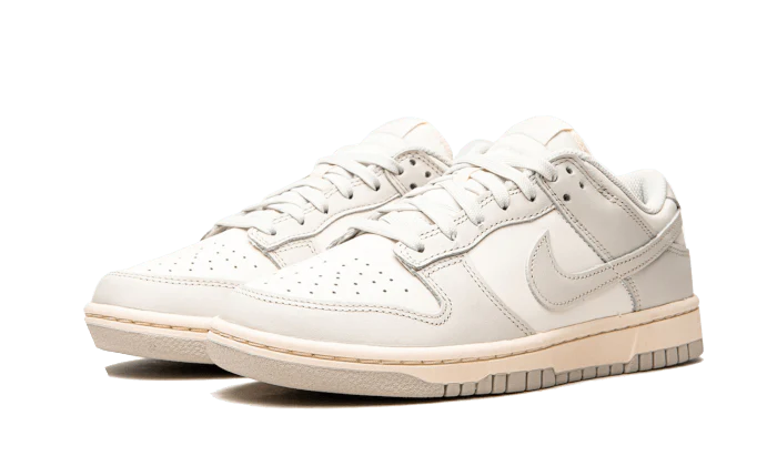 NIKE DUNK LOW SAIL LIGHT BONE (W)
