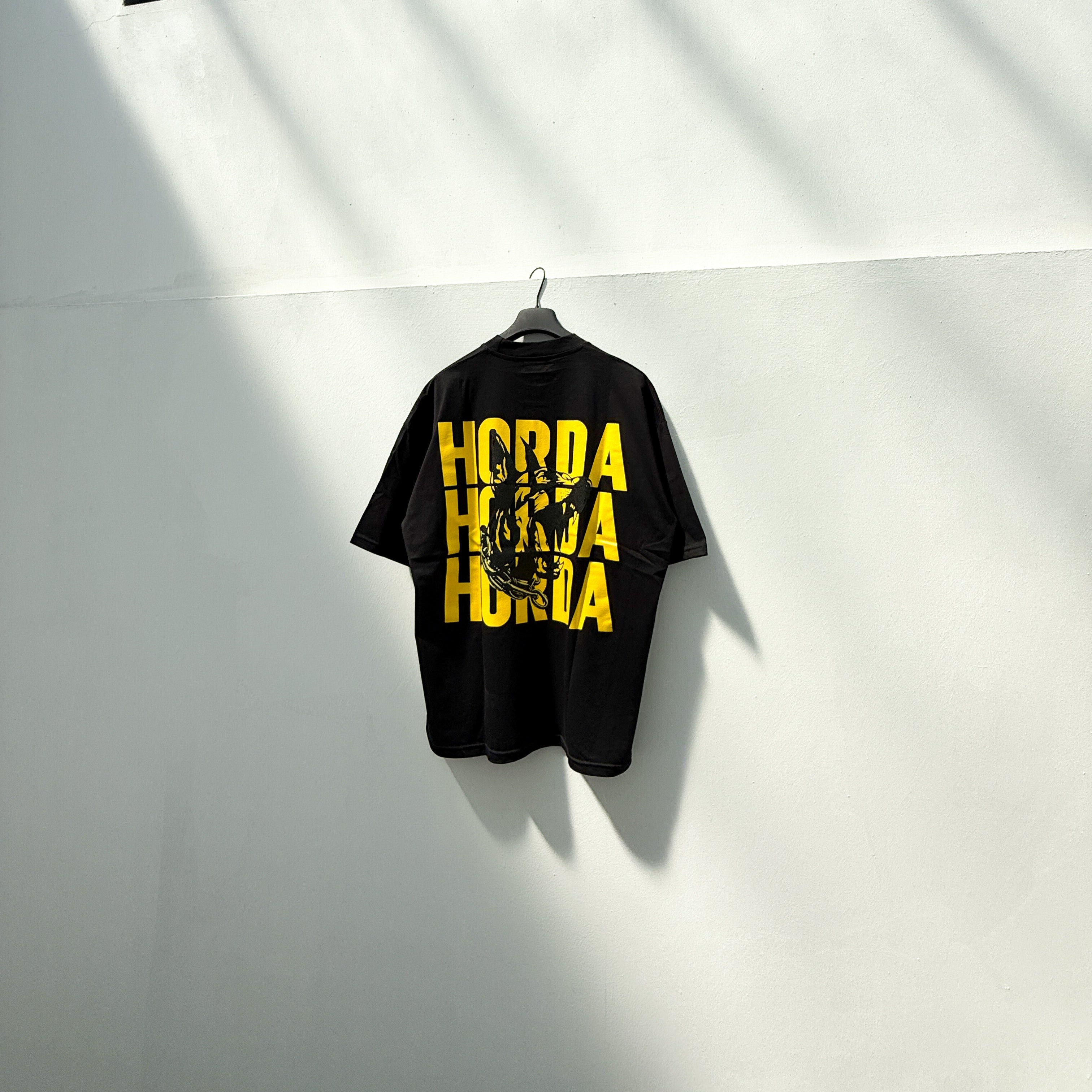 URBAN OUTFITTERS YELLOW OVERSIZED TEE BLACK - Horda Brand