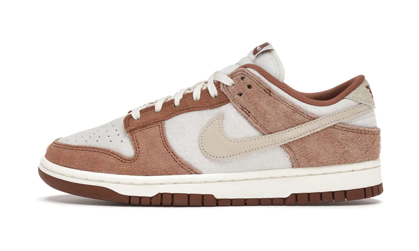 NIKE DUNK LOW MEDIUM CURRY