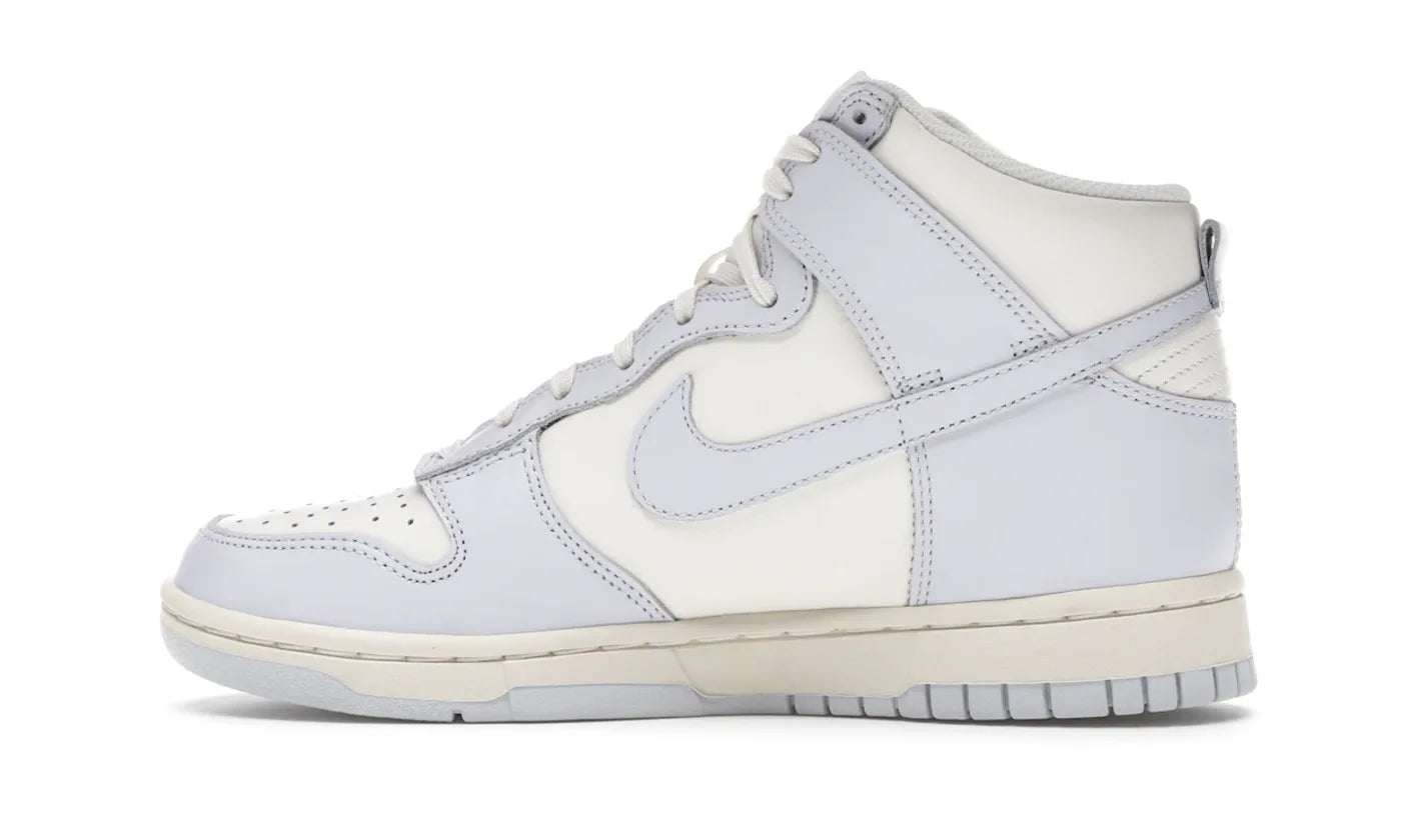 NIKE DUNK HIGH SAIL FOOTBALL GREY (W)
