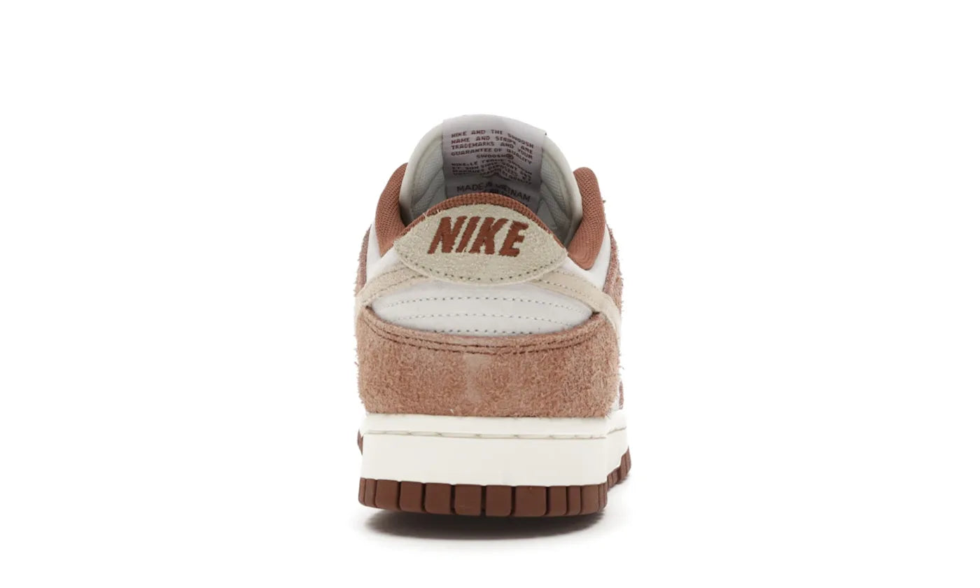NIKE DUNK LOW MEDIUM CURRY