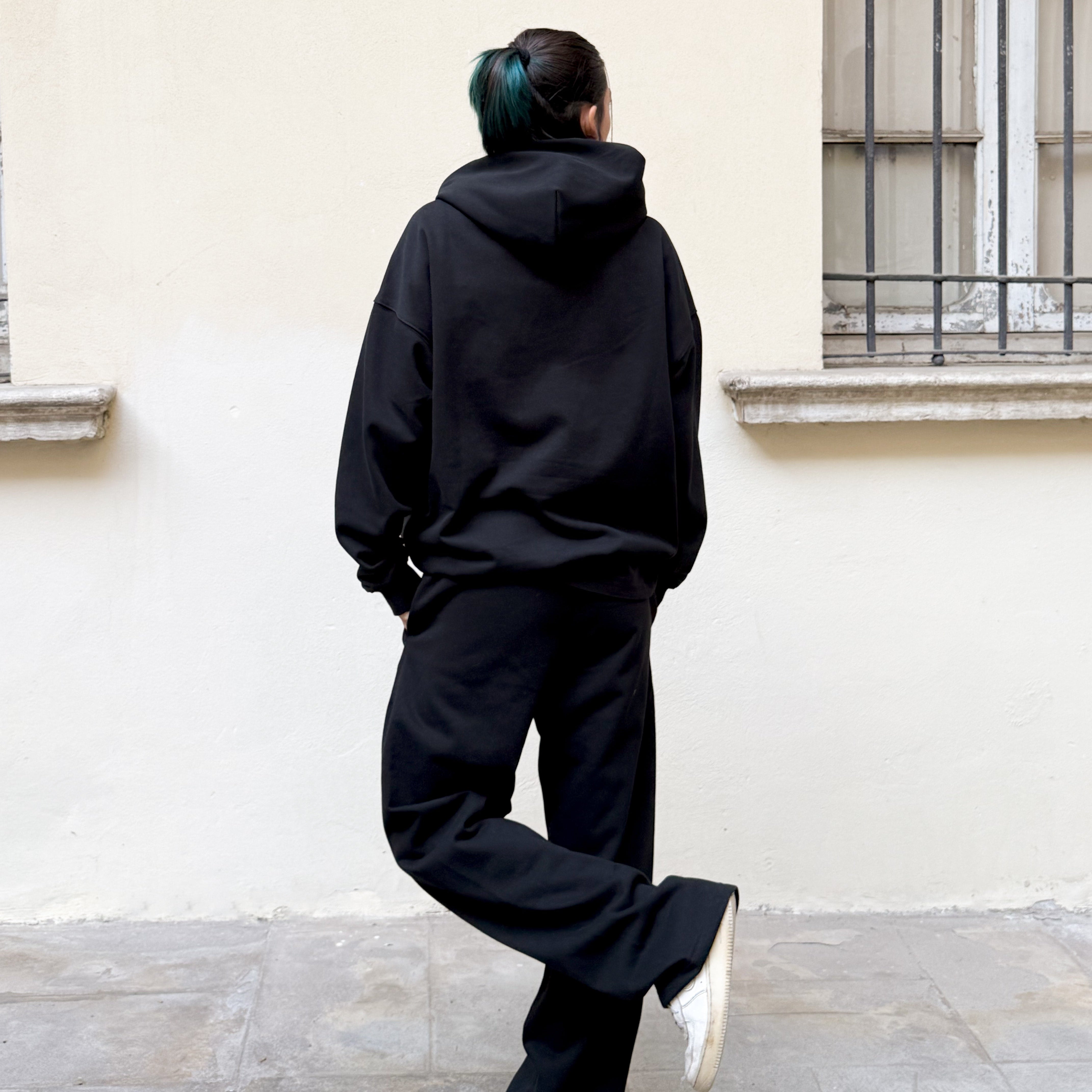 THE HOODIE BASIC BLACK - Shoebuya Brand