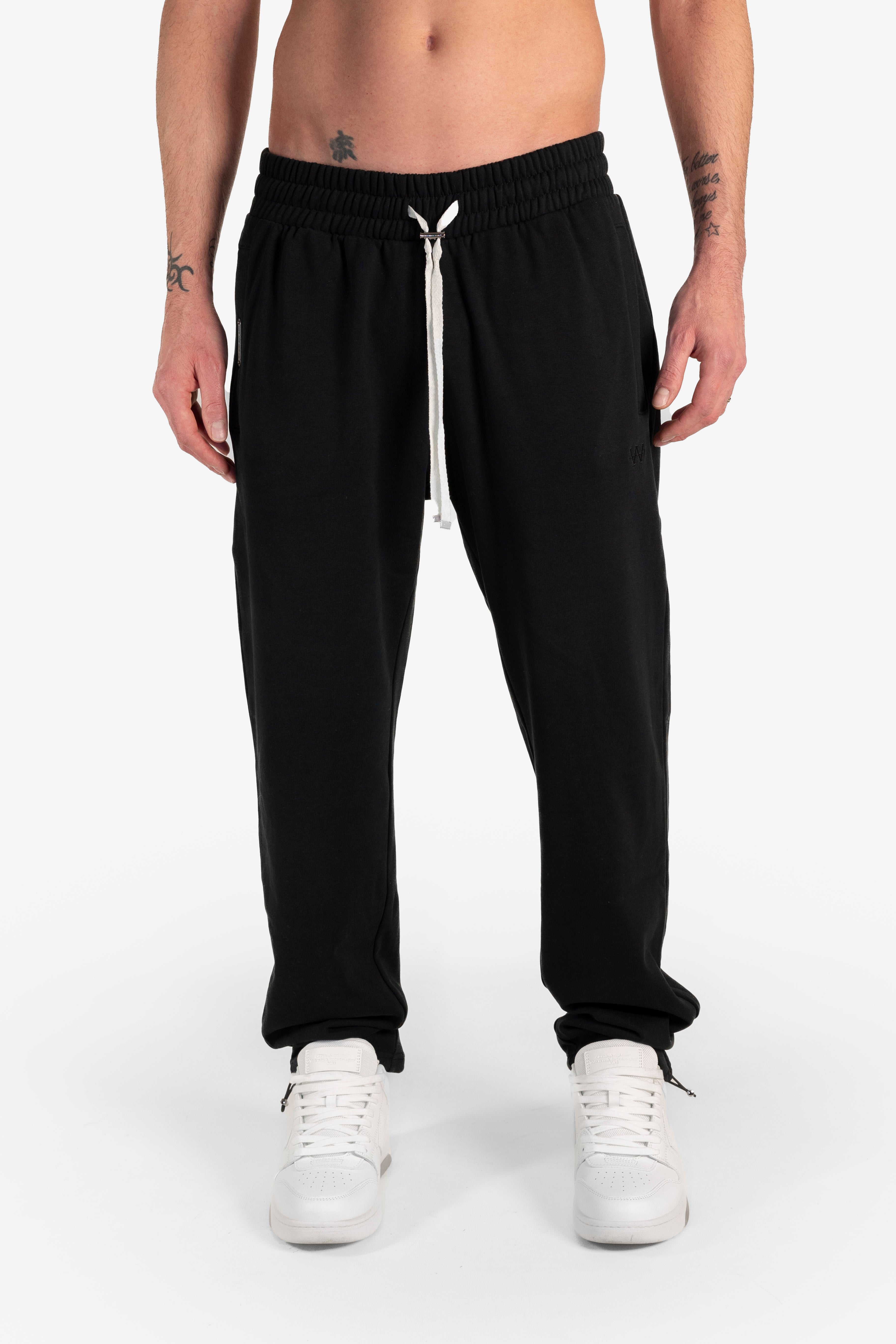 JOGGER CLASSIC LOGO NERO - We Are All Ash