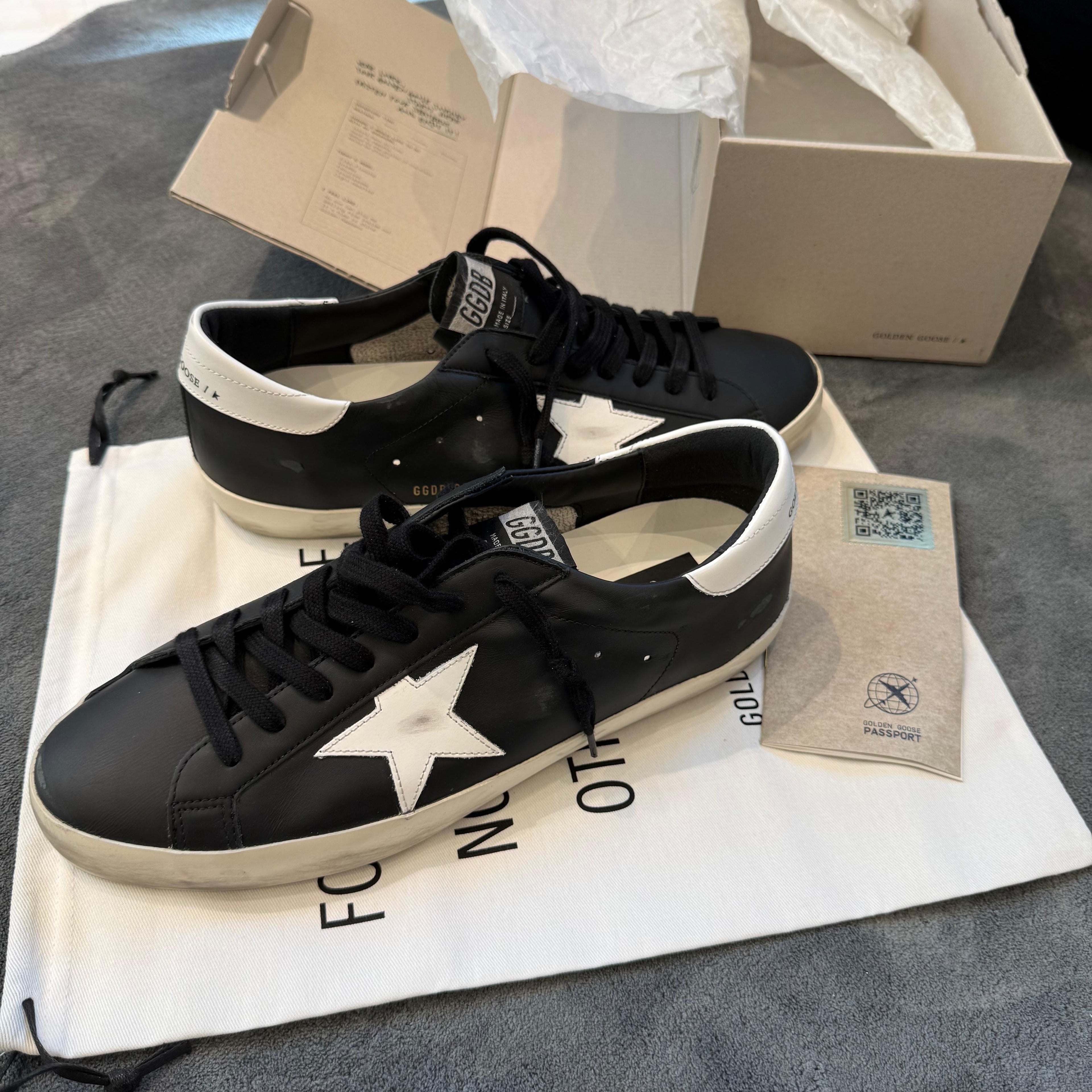 GOLDEN GOOSE SUPER STAR BLACK/WHITE