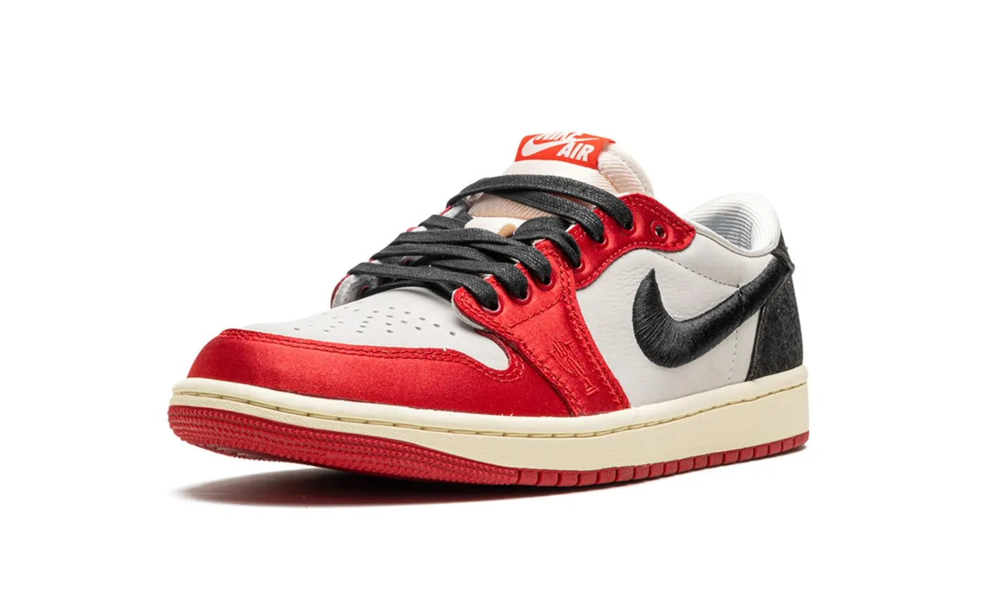 AIR JORDAN 1 RETRO LOW OG TROPHY ROOM AWAY