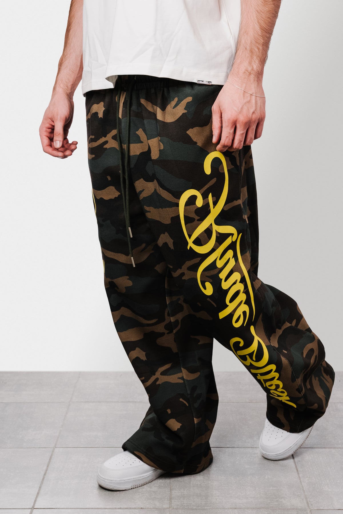 YELLOW RUNNING CAMO SWEATPANTS - Shoebuya Design