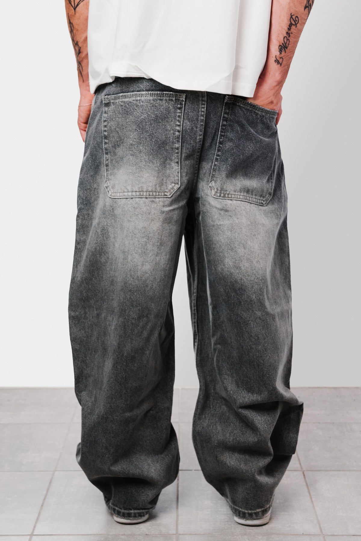 THE BAGGY BALLOON GREY JEANS - Replacement Brand