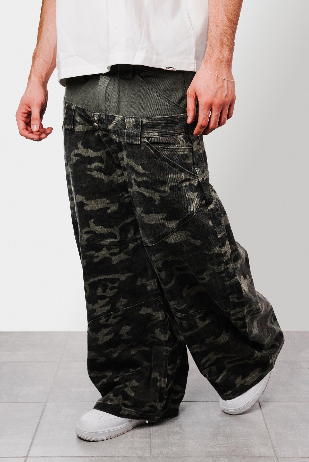 DOUBLE RAW CAMO DENIM JEANS - Shoebuya Design