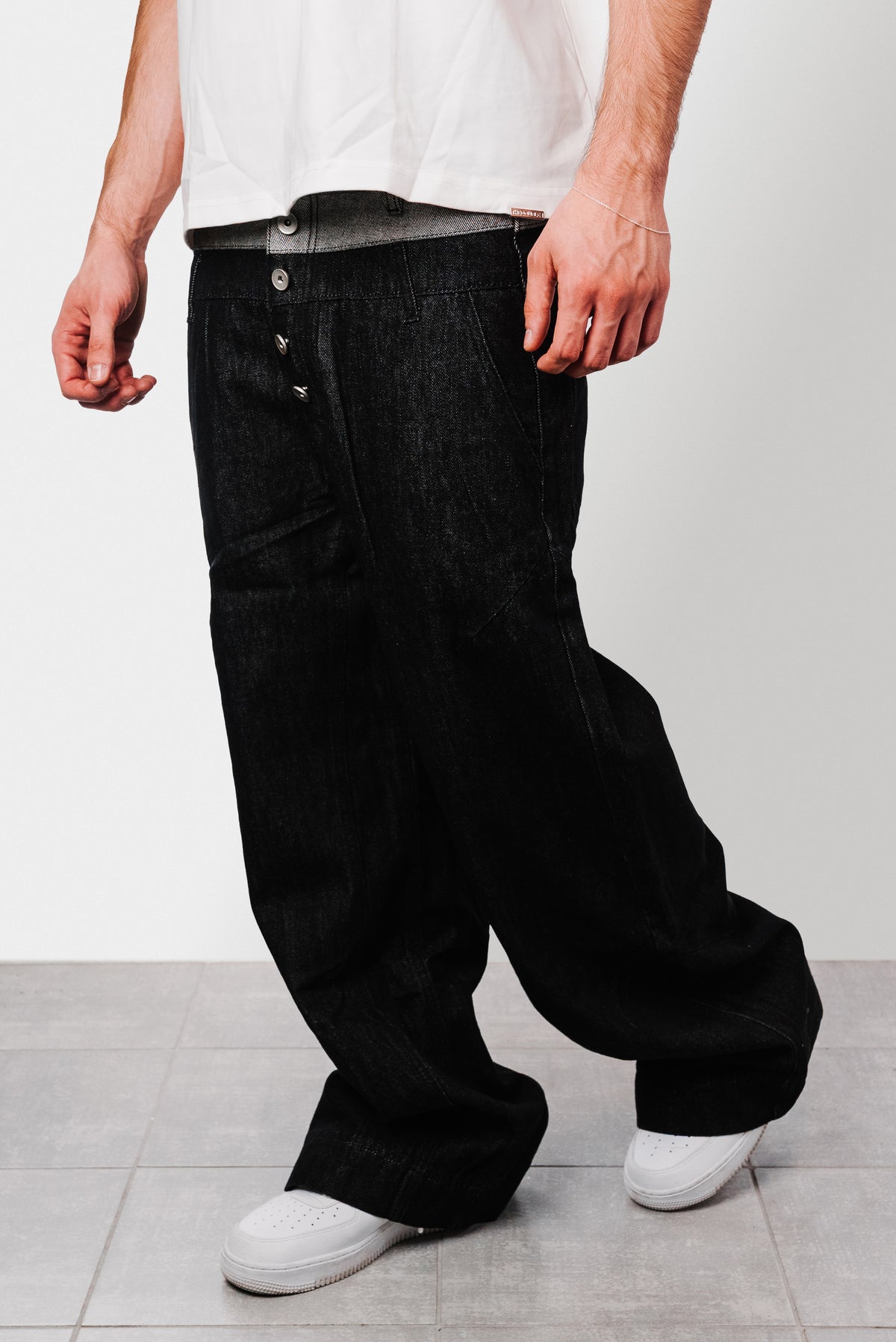 DOUBLE RAW BLACK DENIM JEANS - Shoebuya Design