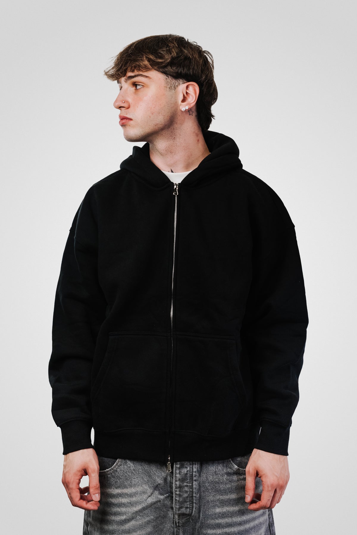 PERFECT EMBROIDERED BLACK HOODIE - TheDoubleE x Shoebuya