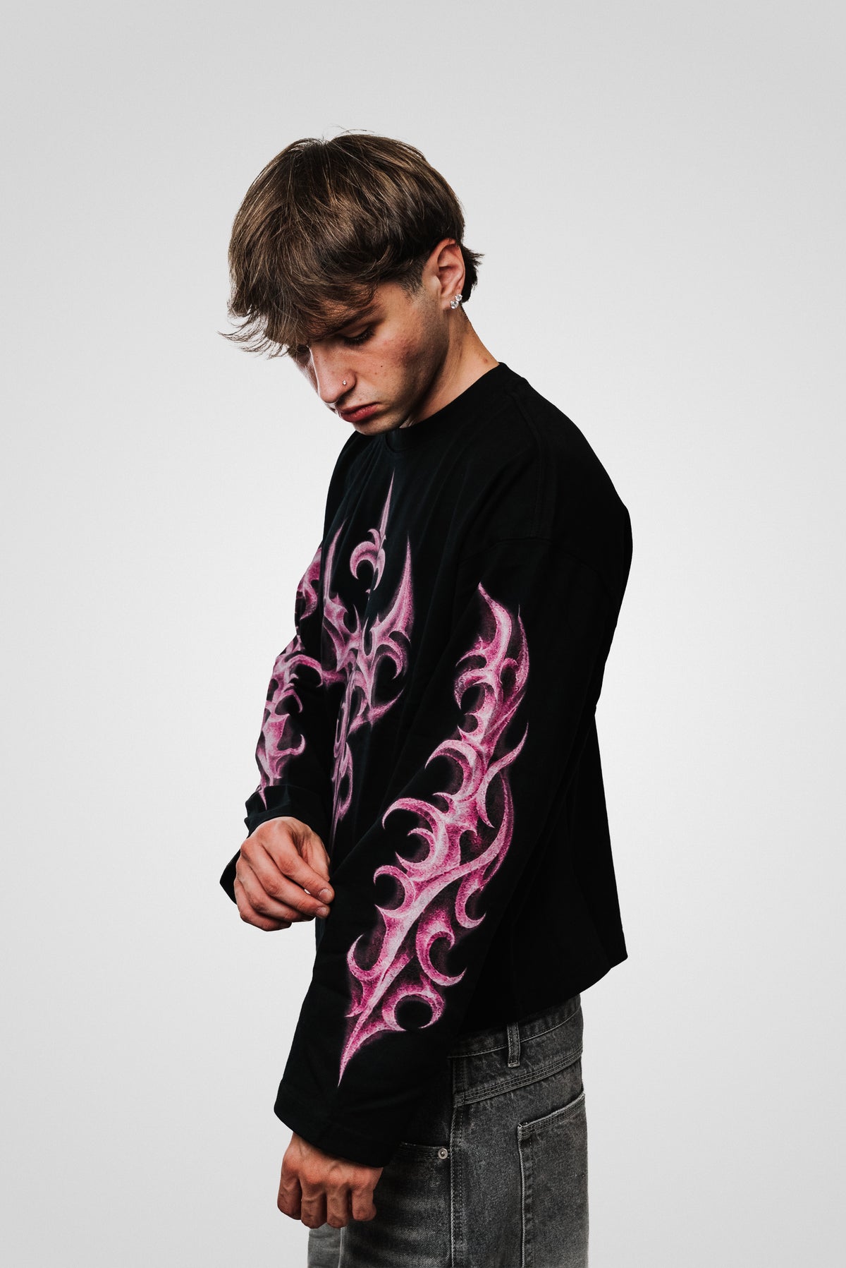 GREGORIAN PINK NEON BLACK LONGSLEEVE - Shoebuya Design