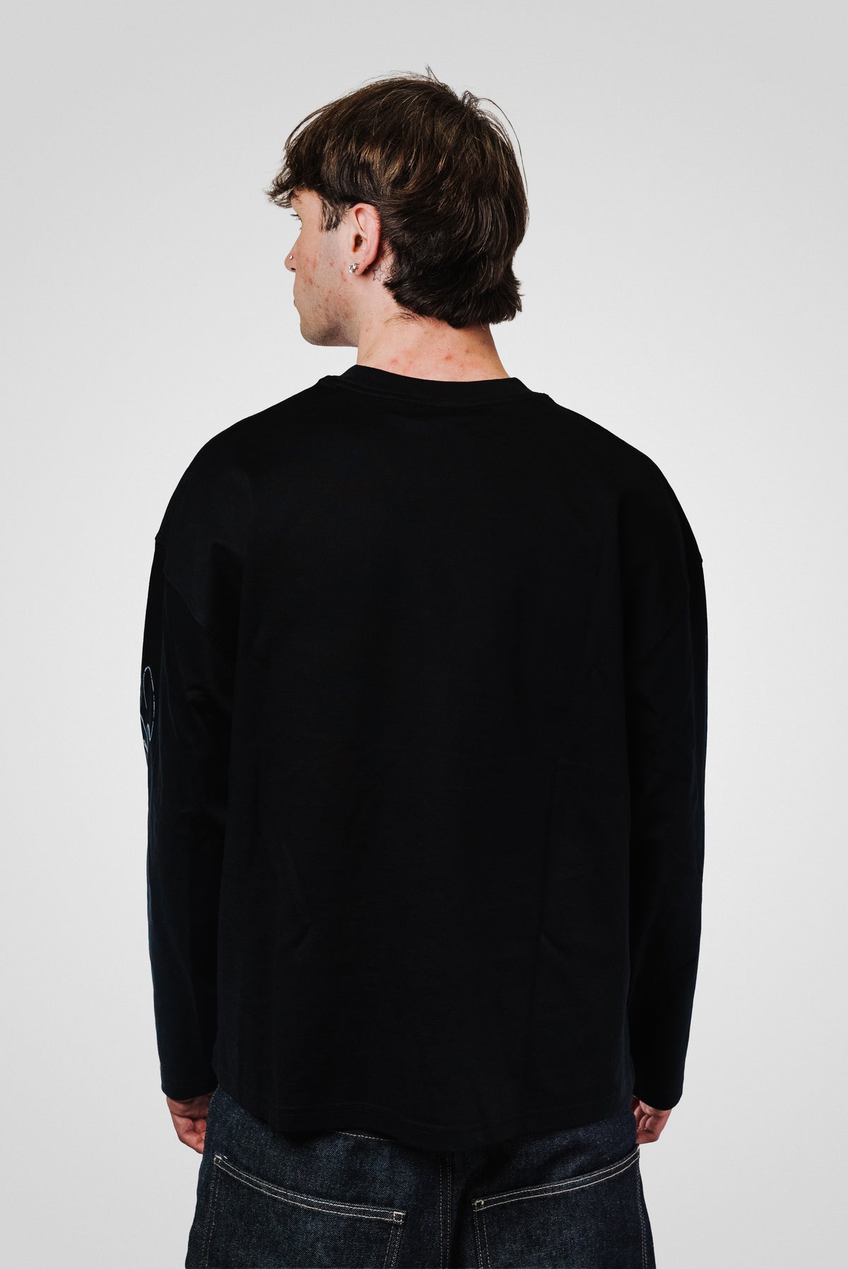 DARK MOUTH  BLACK LONGSLEEVE - Noissey Brand