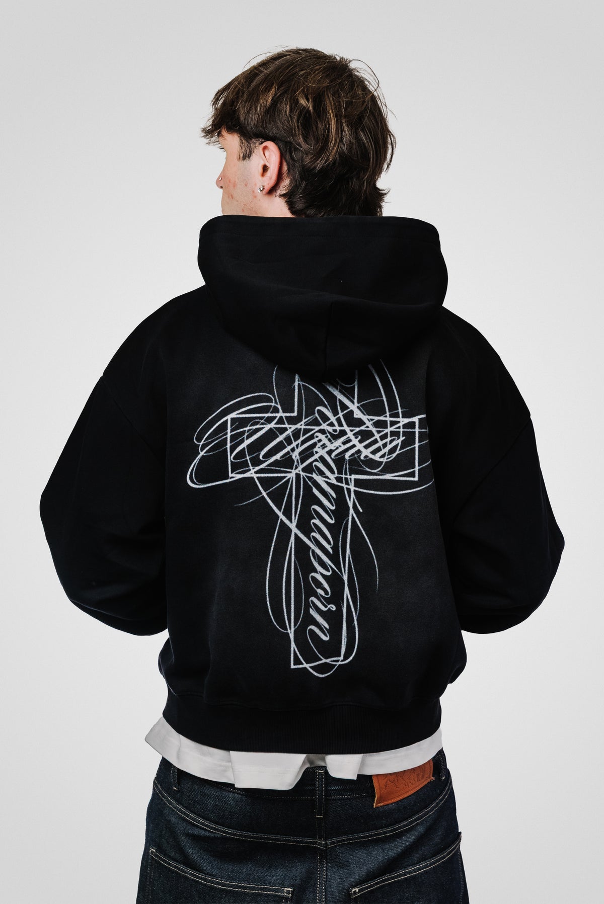 SIGNS ITALICS BLACK ZIP HOODIE - Shoebuya Design