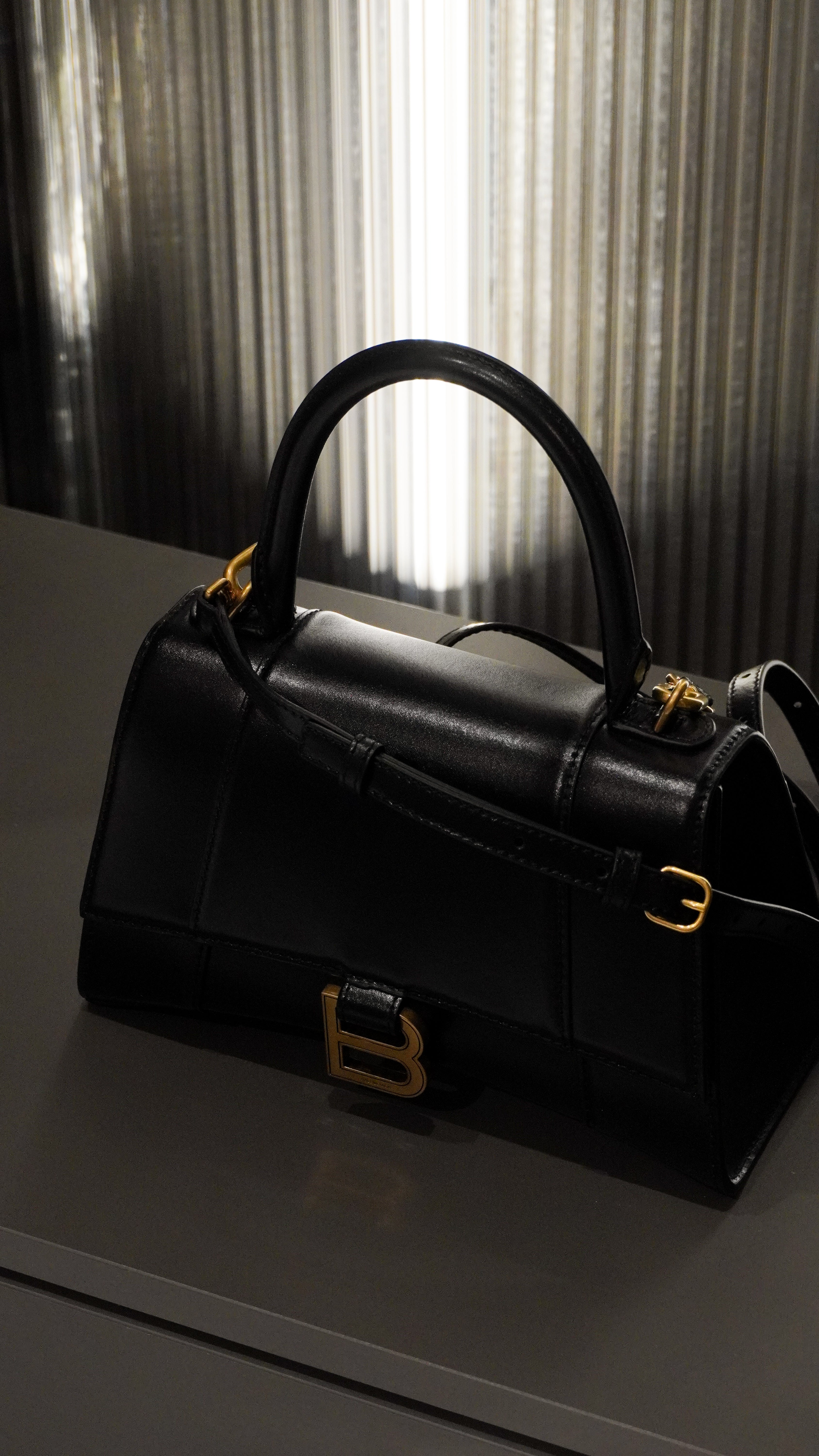 BALENCIAGA BORSA HOURGLASS TOP HAND SHINY BLACK