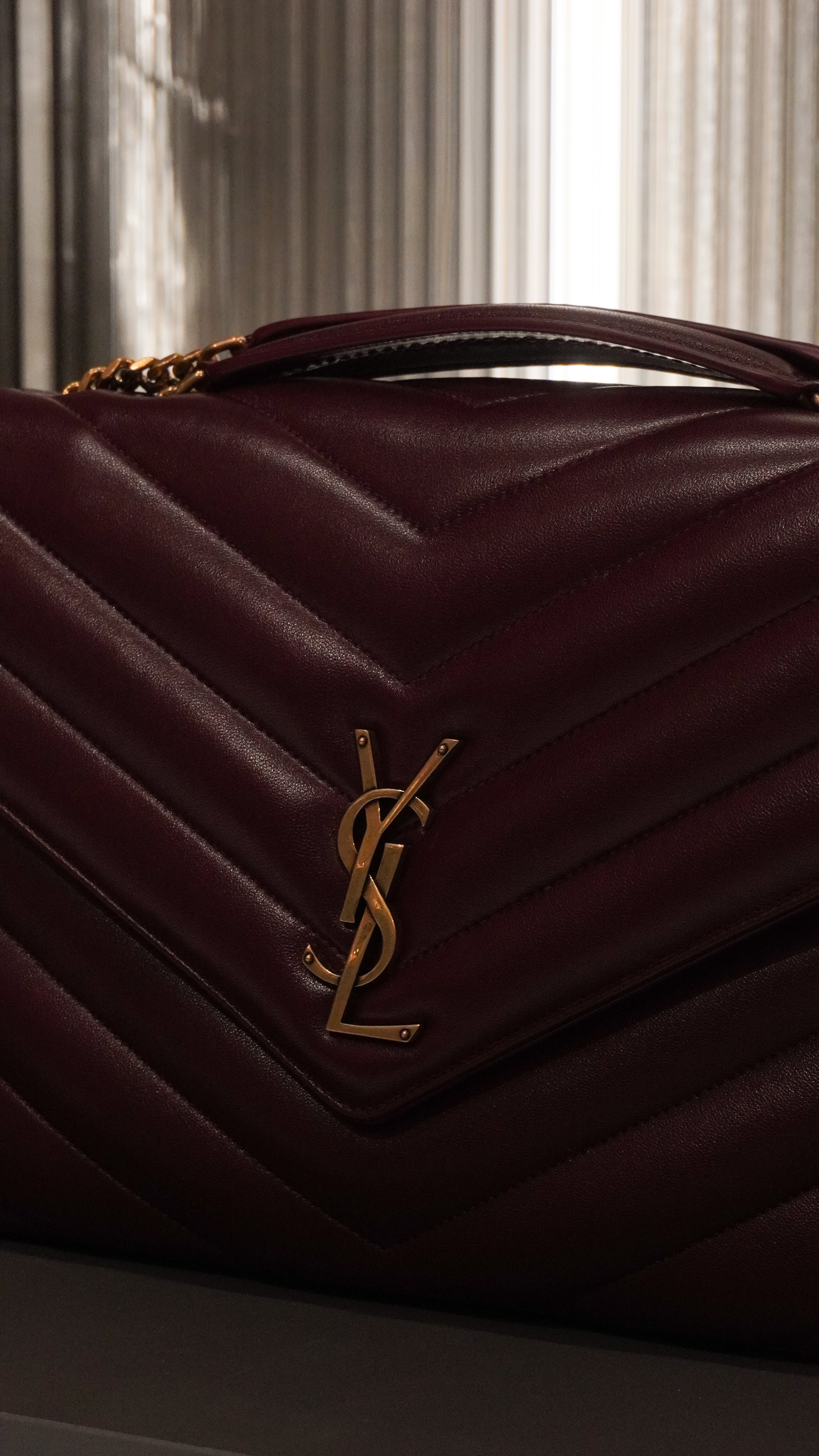 BORSA LOULOU BIG IN PELLE DI VITELLO TRAPUNTATA BORDEAUX - Yves Saint Laurent