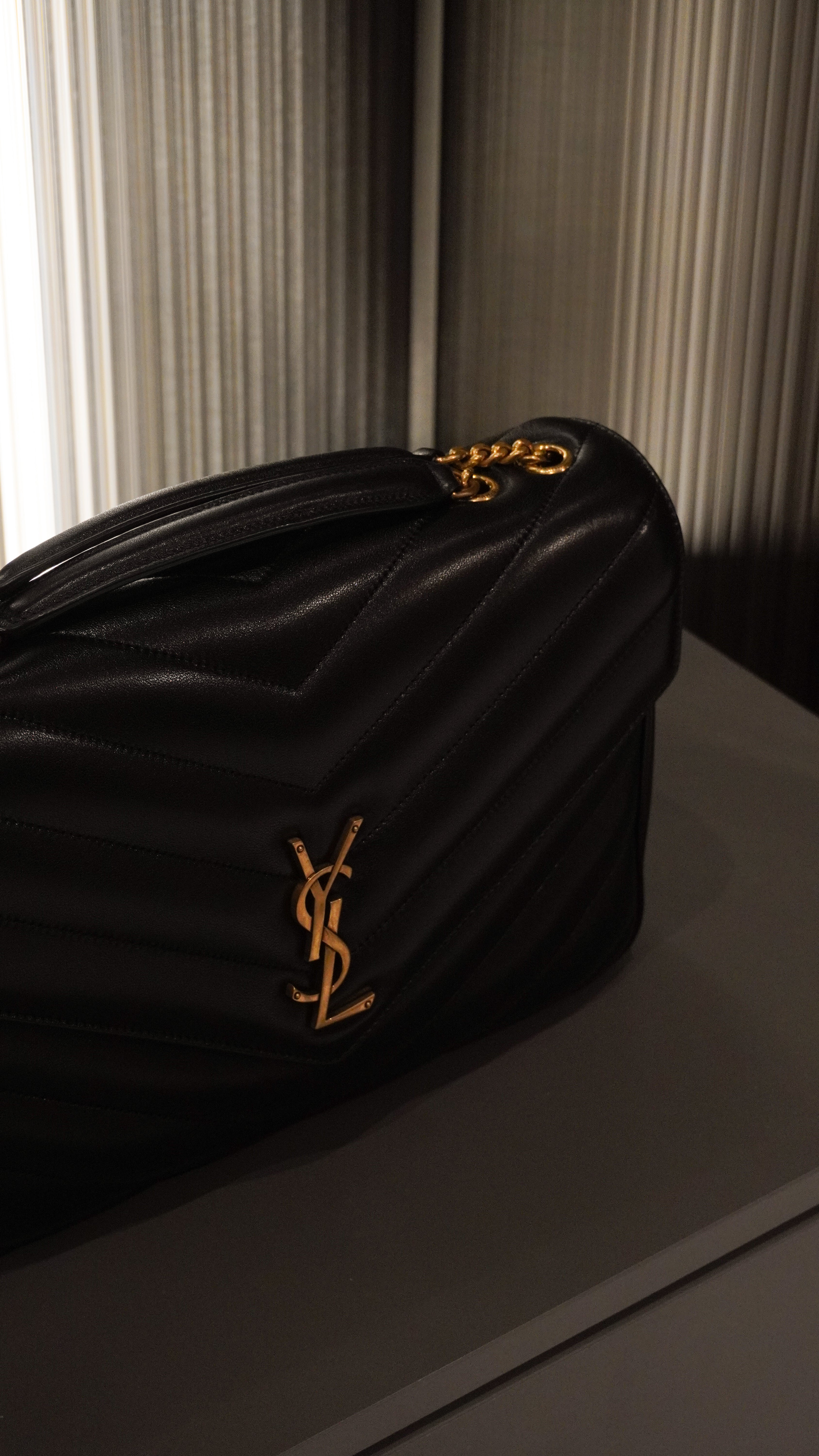 BORSA LOULOU BIG IN PELLE DI VITELLO TRAPUNTATA BLACK - Yves Saint Laurent