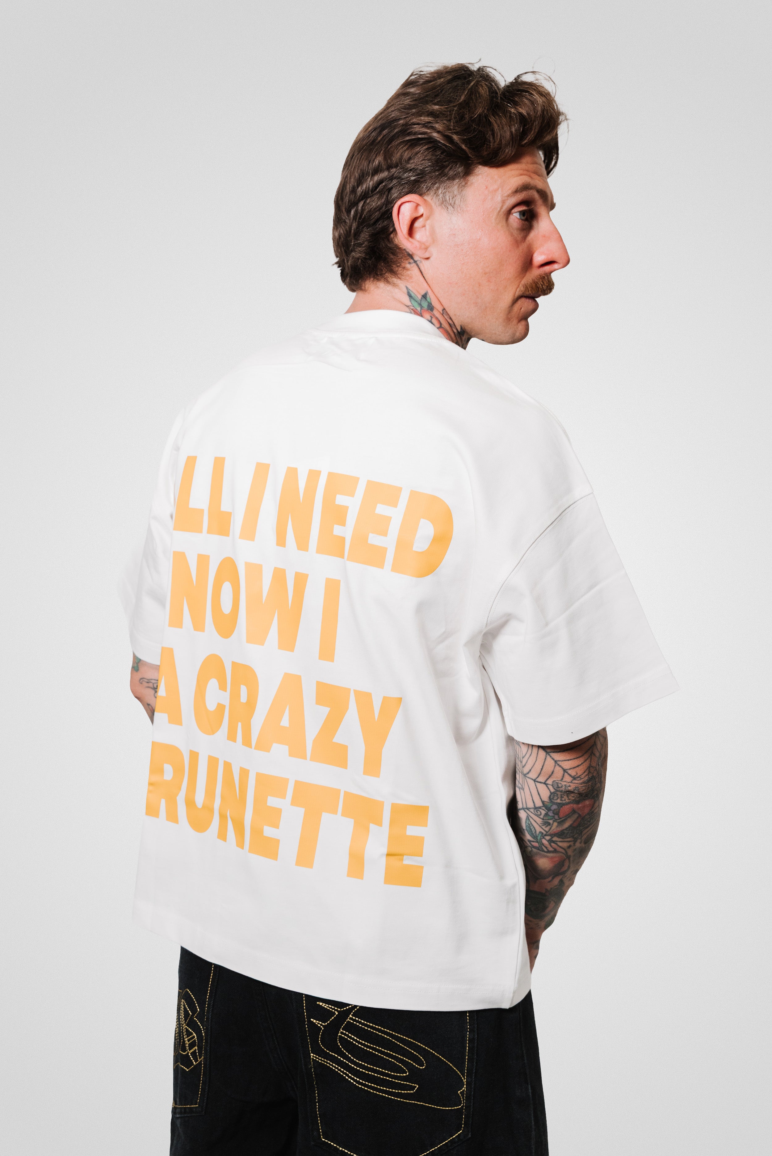 CRAZY BRUNETTE BOXY TEE WHITE - TheDouble