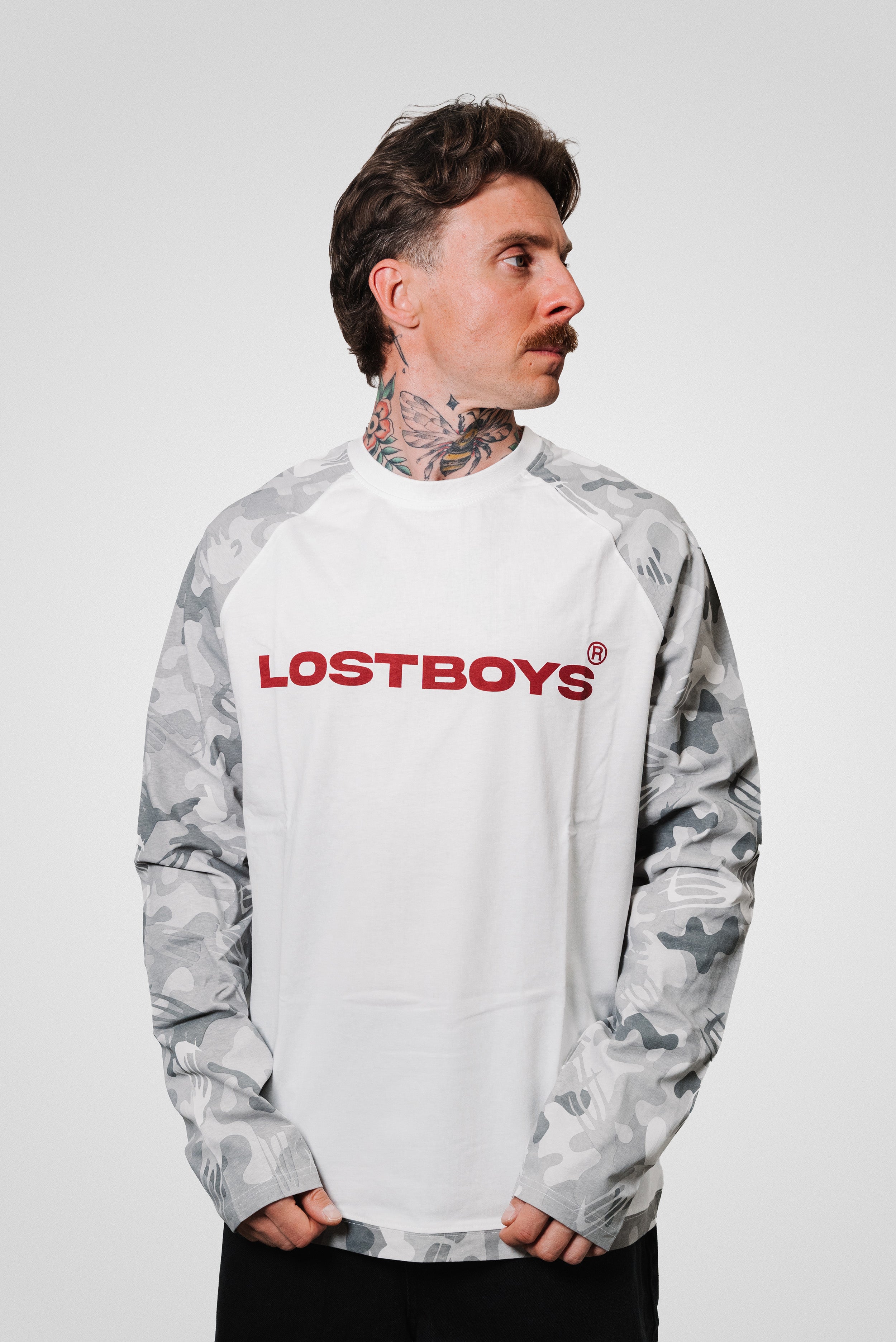 SCRIPT LOGO RAGLAN LONGSLEEVE - Lost Boys