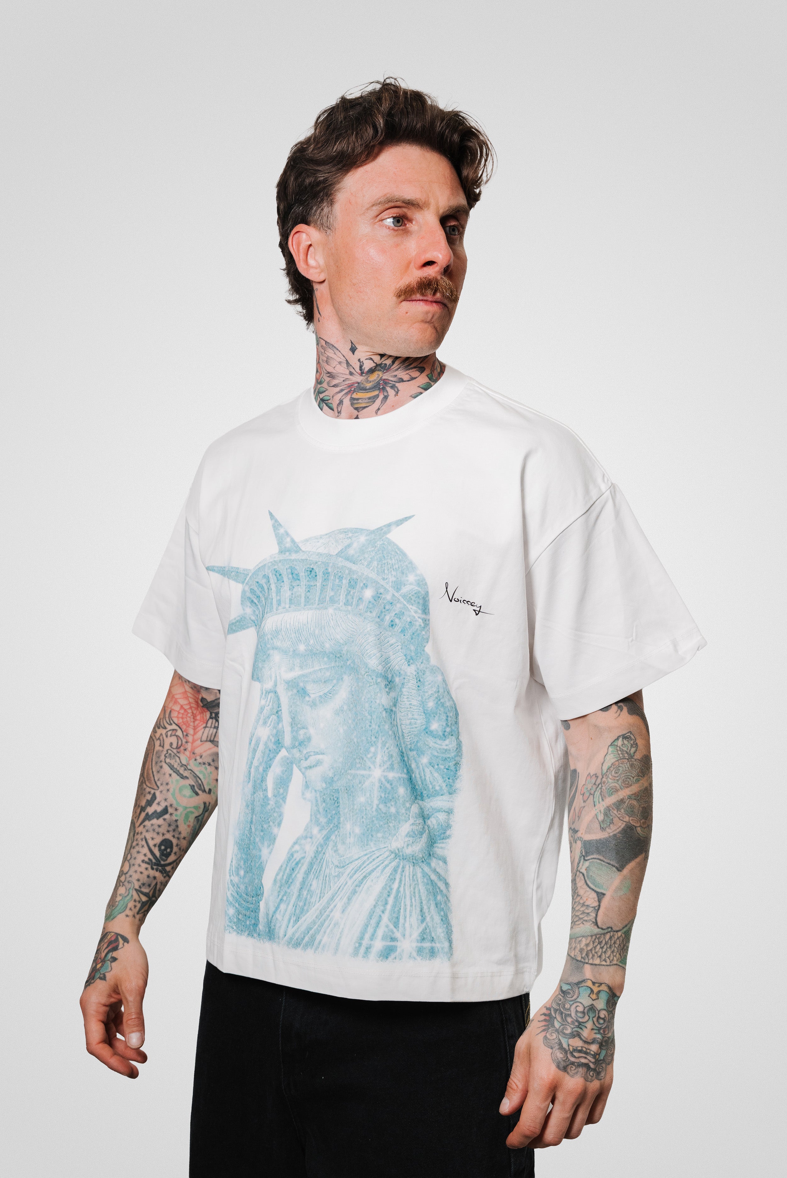 LIBERTY WHITE BOXY TEE - Noissey Brand