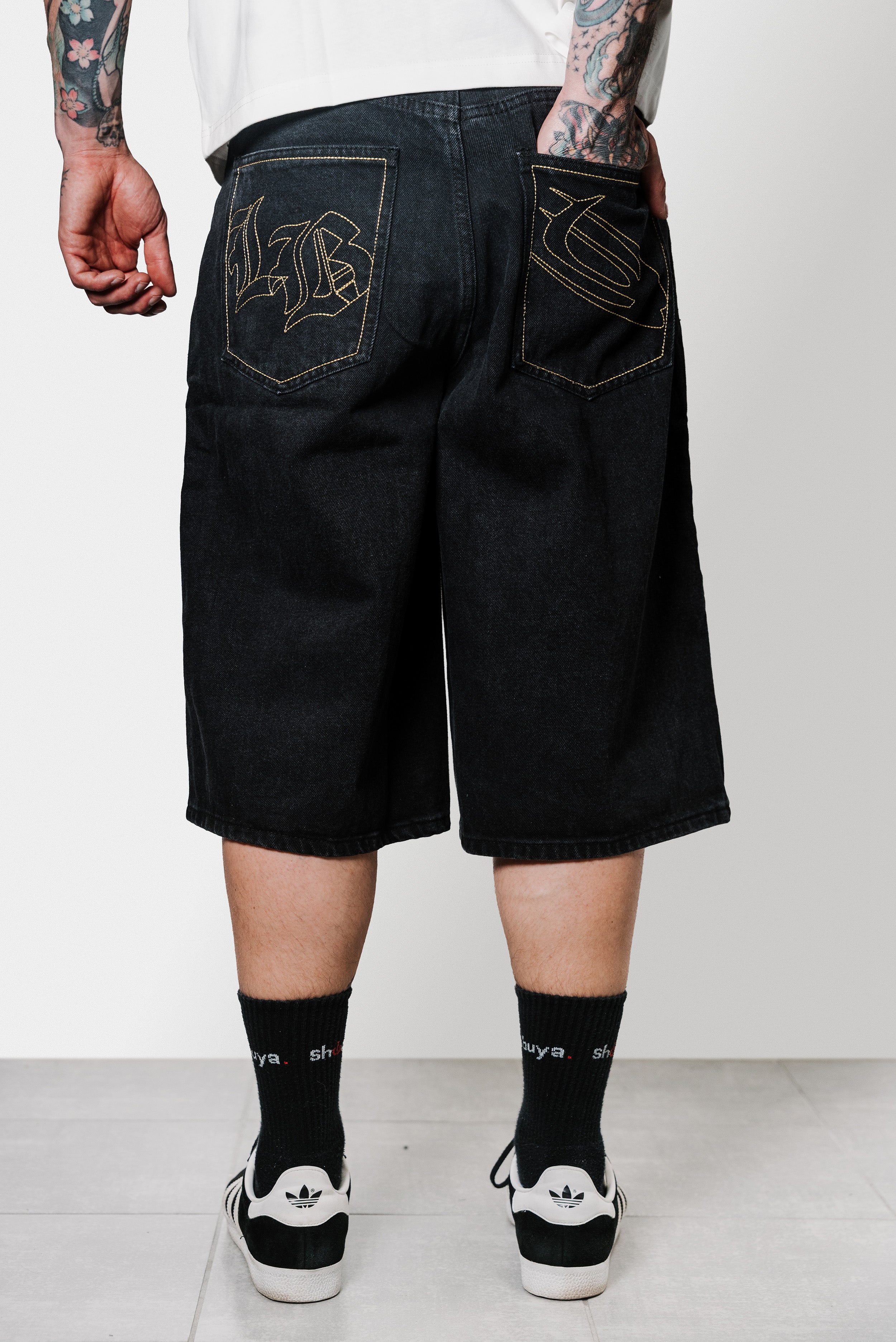 EMBROIDERY BLACK SHORTS - Lost Boys
