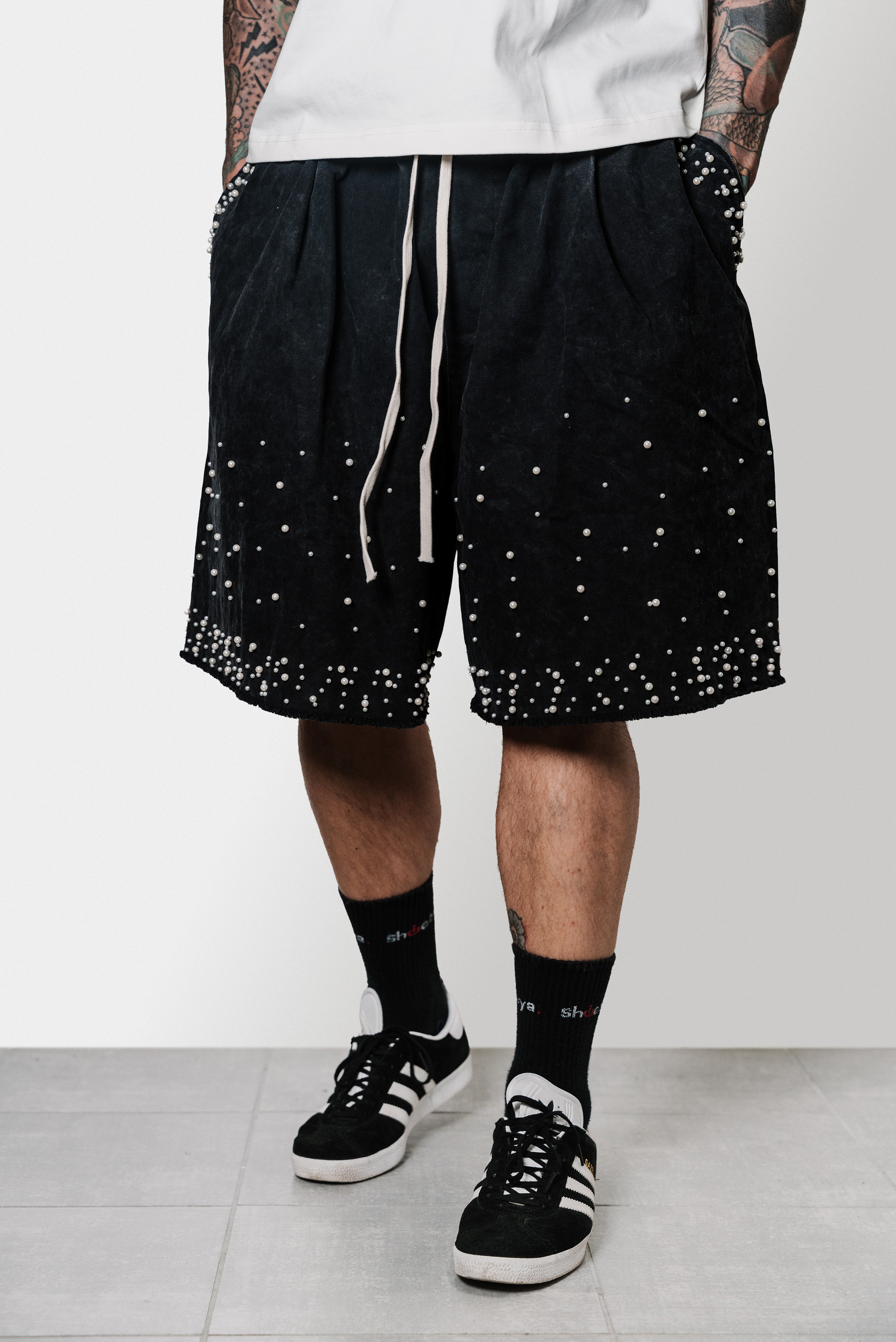 PEARLS SLAVED BLACK SHORTS - Replacement Brand