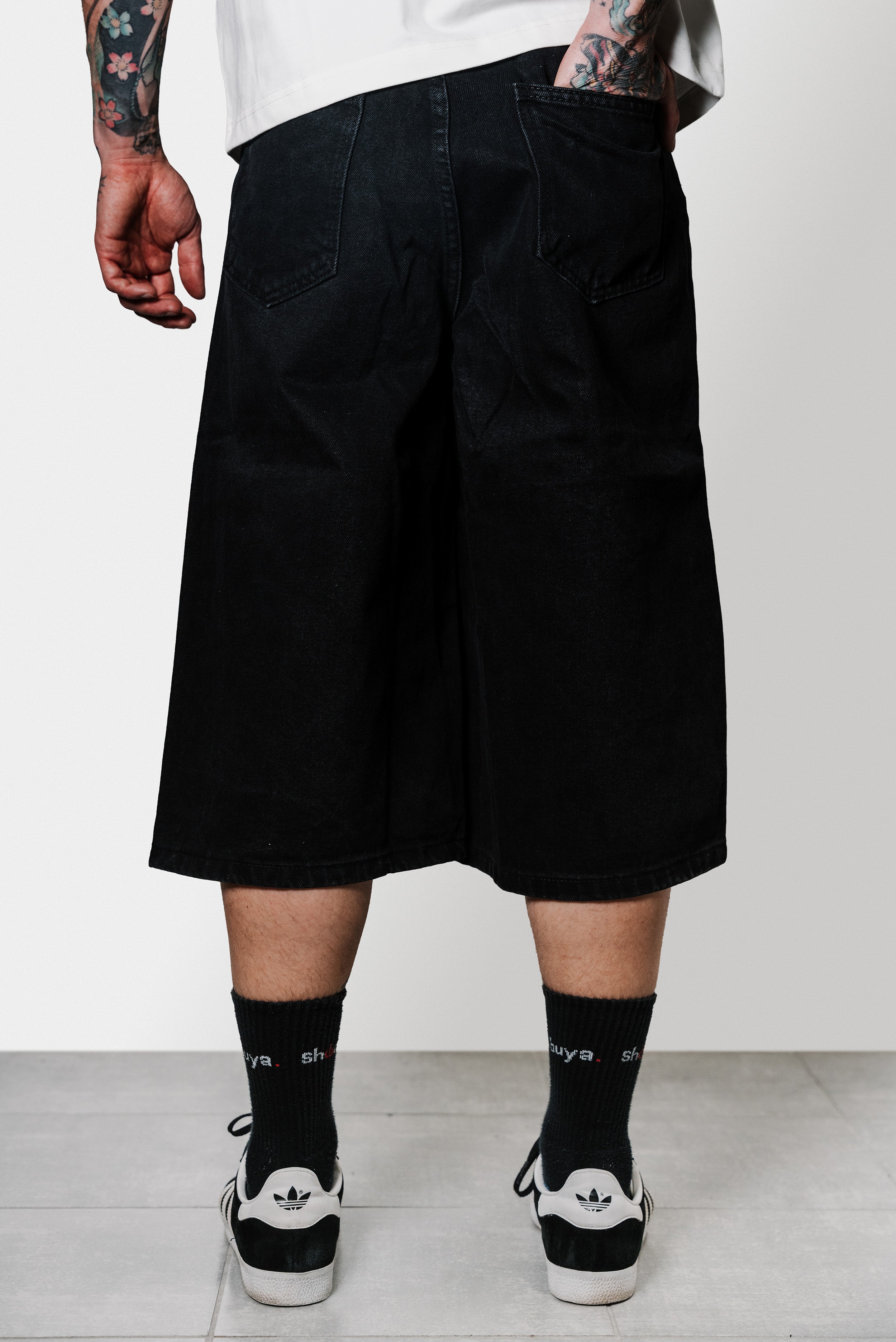 FULL BLACK GLITTER BELT JORTS - Shoebuya Design
