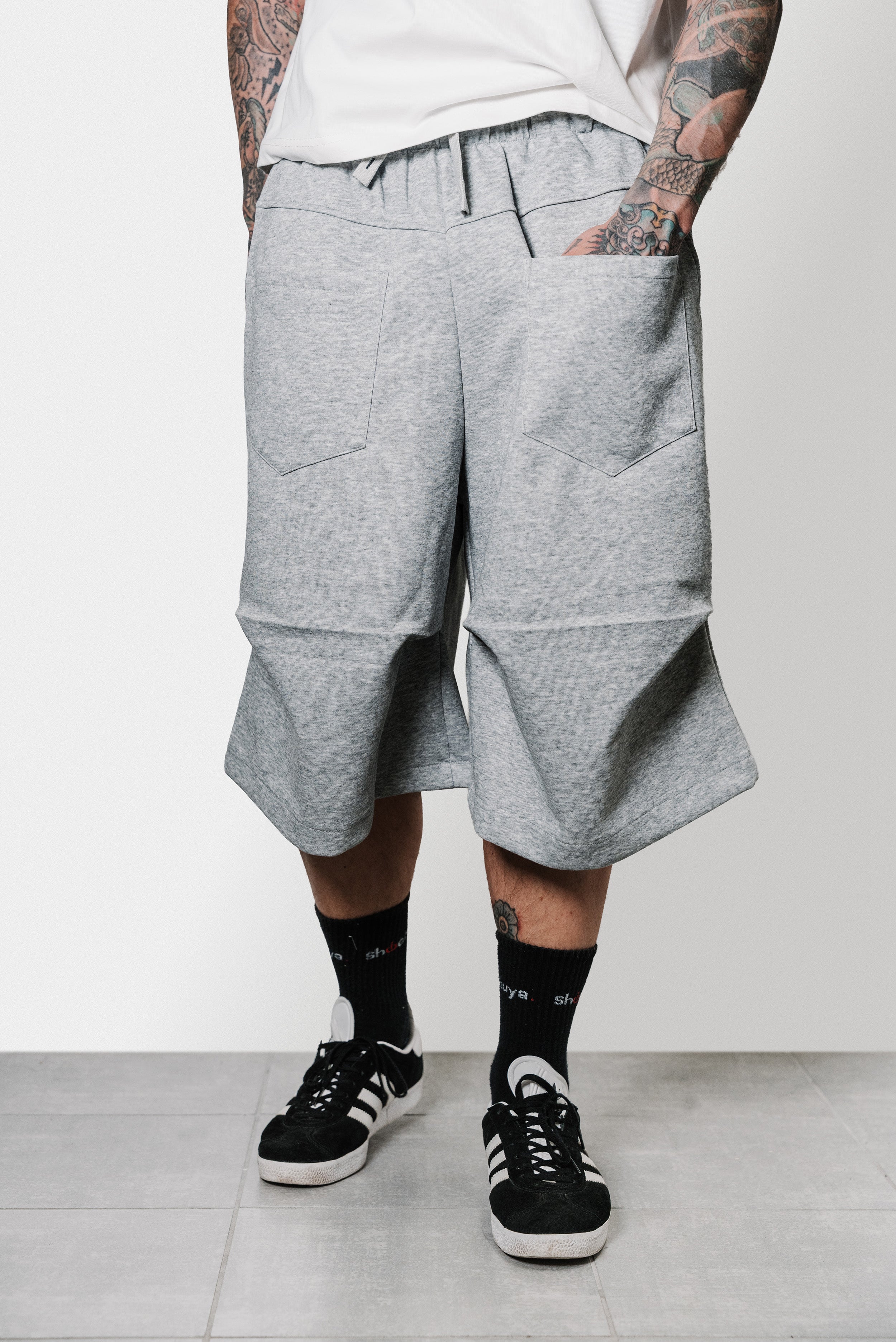 BEHIND POCKET GREY COTTON SHORTS - Shoebuya Design
