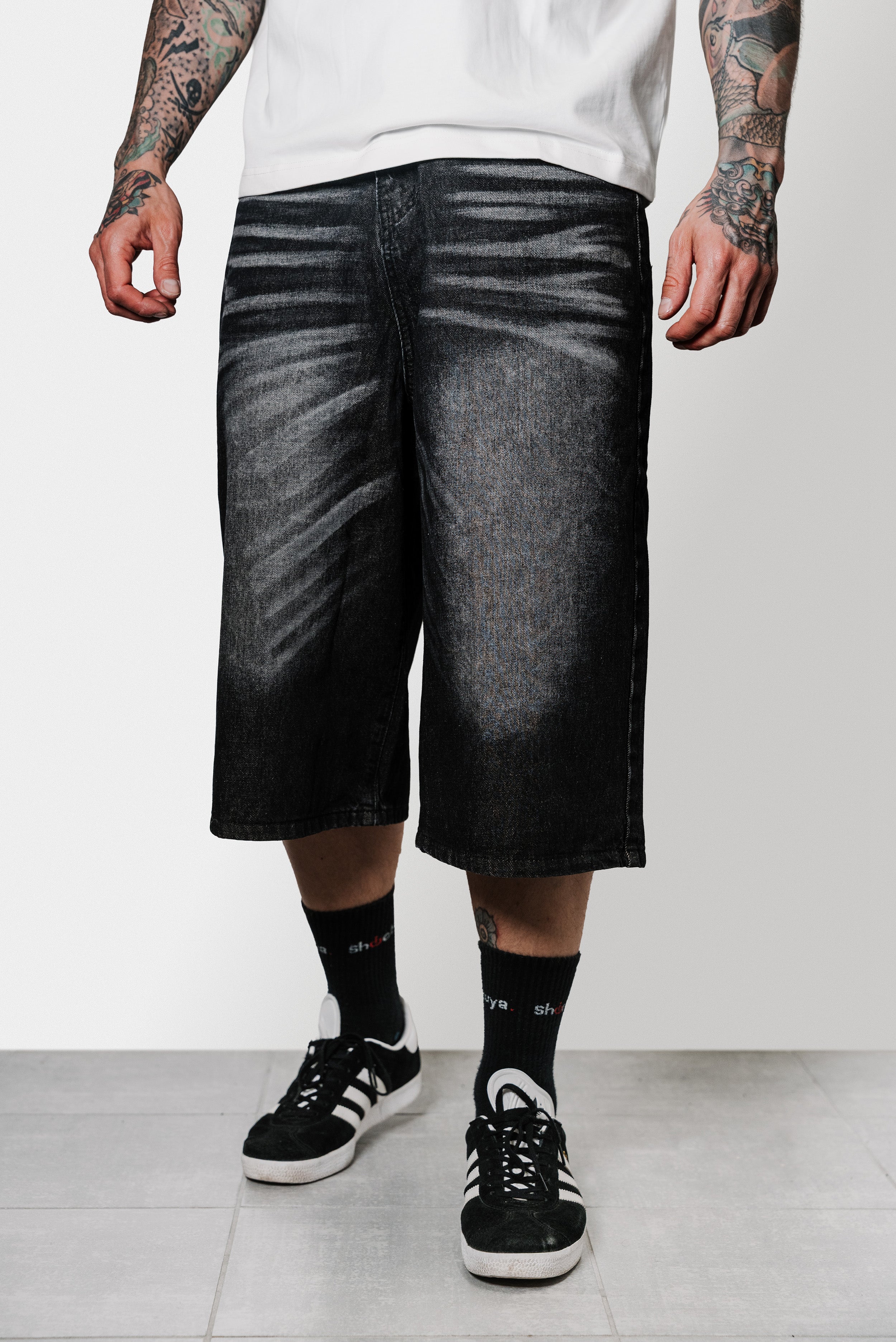 STRIADE BLACK DENIM JORTS - Shoebuya Design
