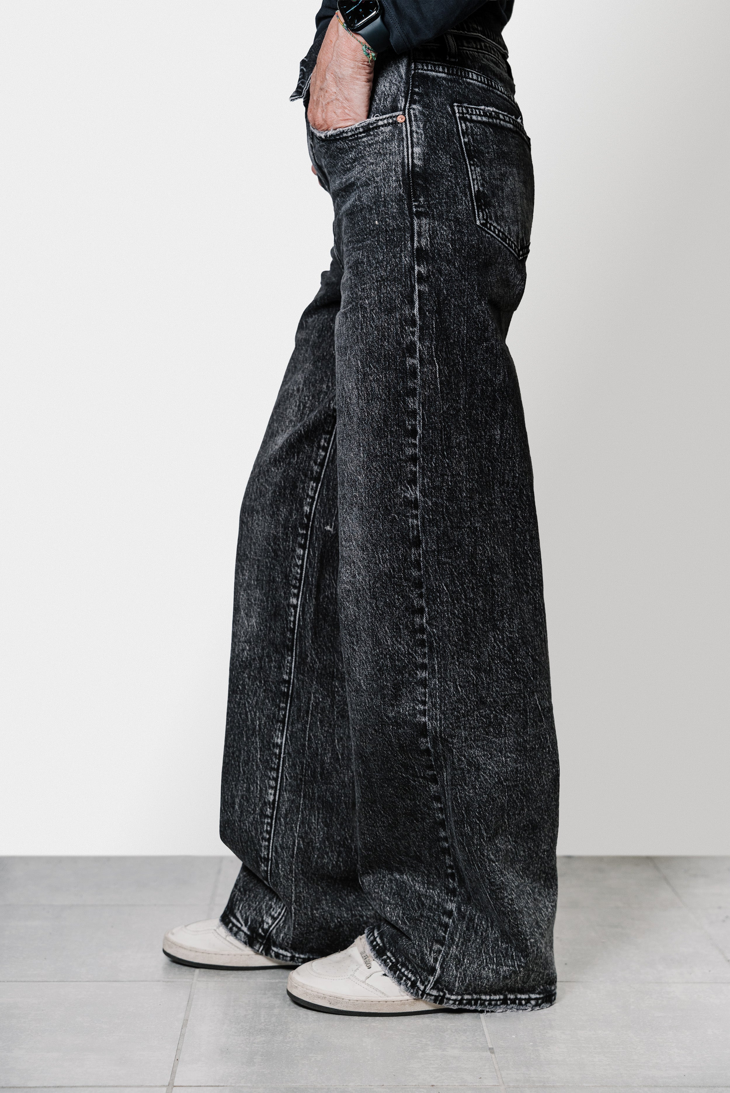 DOUBLELIFE WASHED BLACK WOMEN JEANS - Replacement Brand
