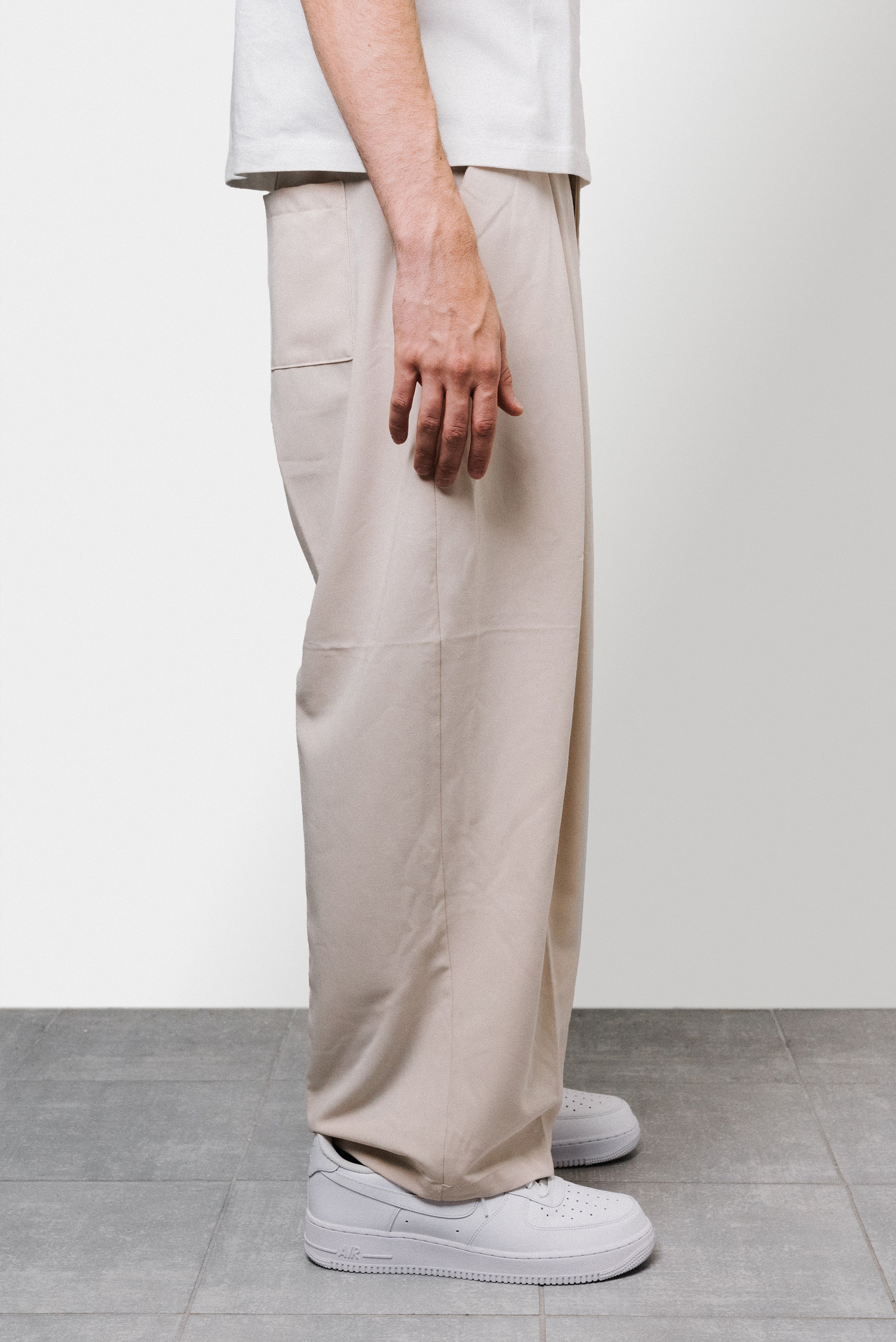 BAGGY RELAXED CREAM LONG PANTS - Replacement Brand