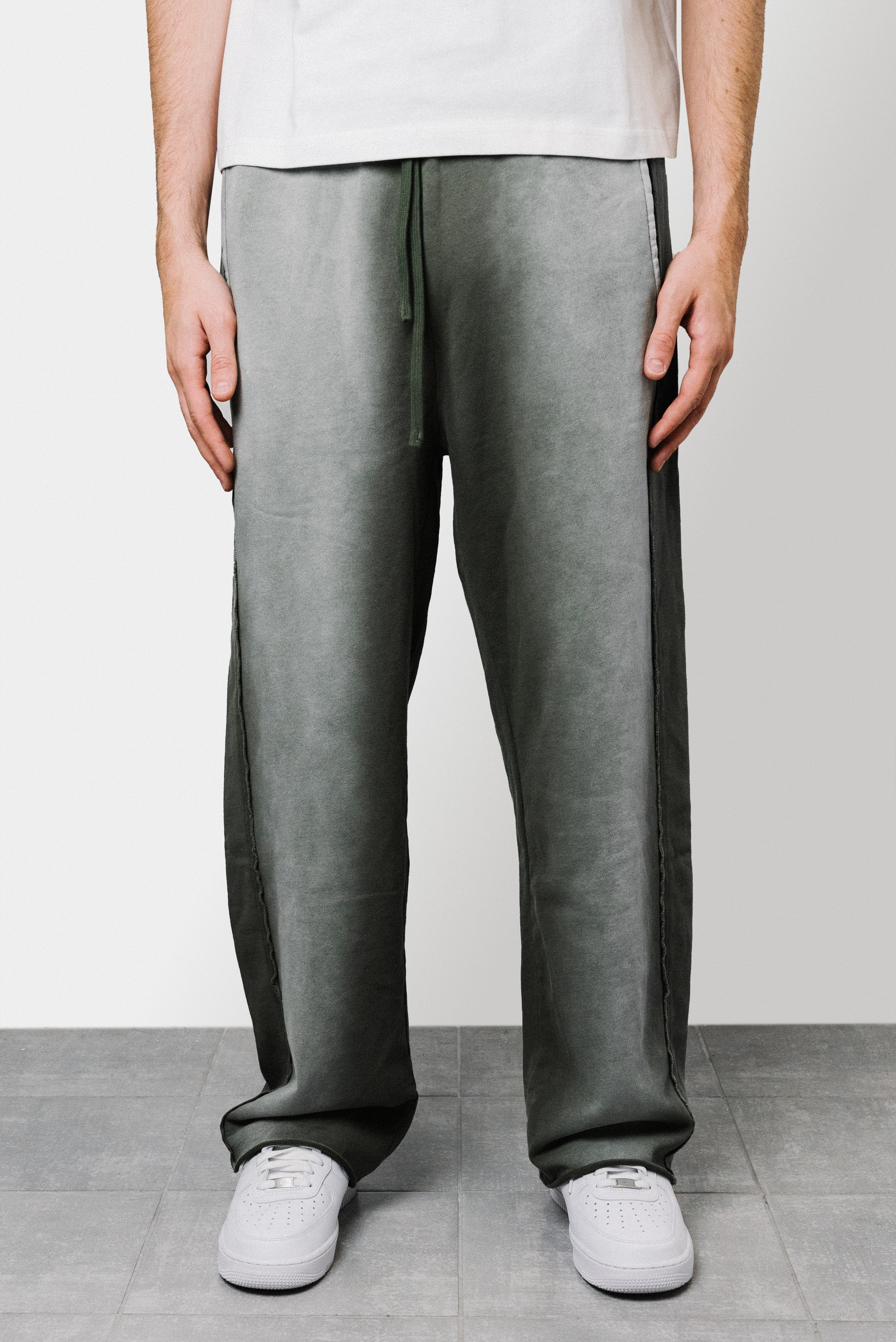 THE ACID WASH SPRAY PANTS DARK GREY - Shoebuya Brand