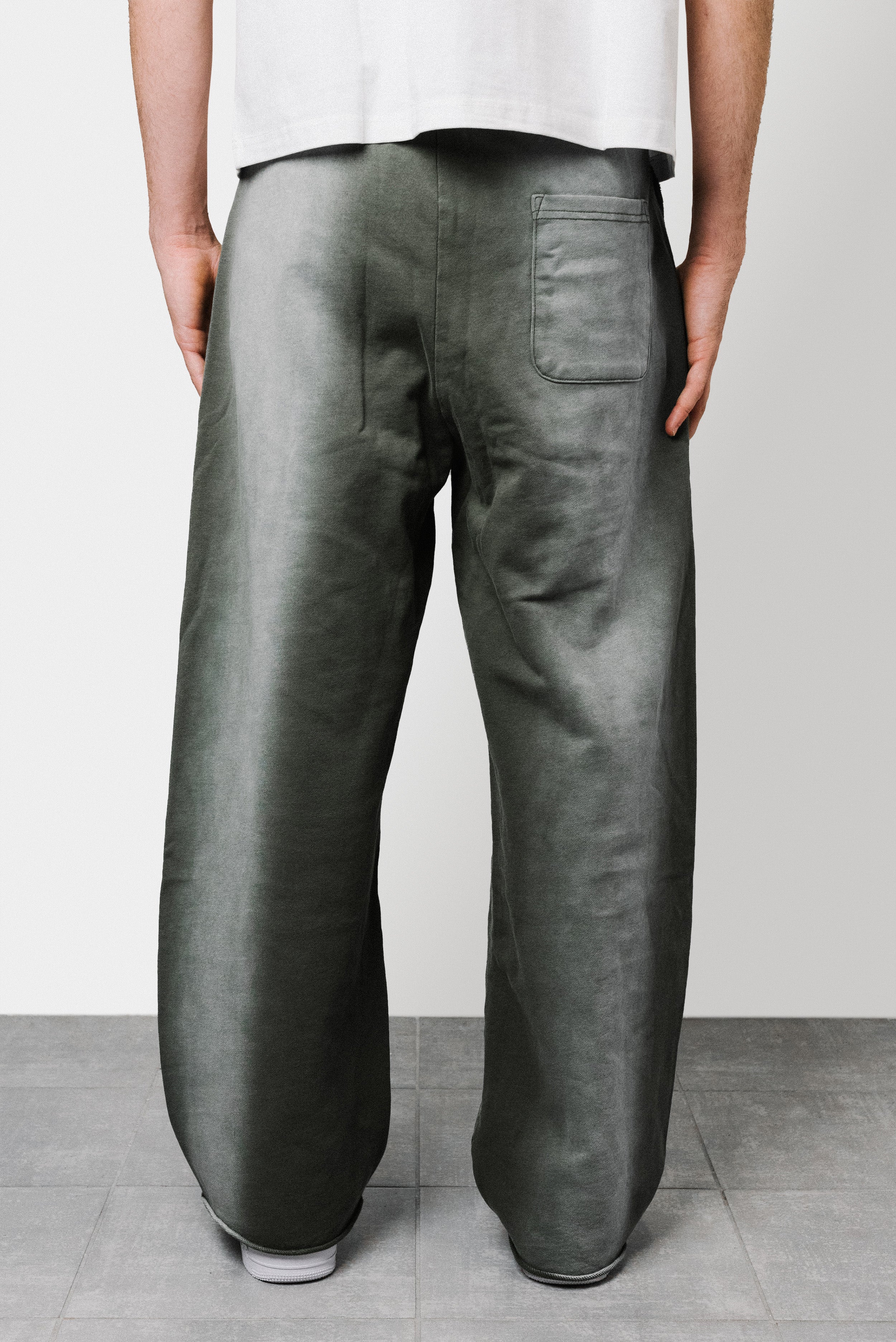 THE ACID WASH SPRAY PANTS DARK GREY - Shoebuya Brand