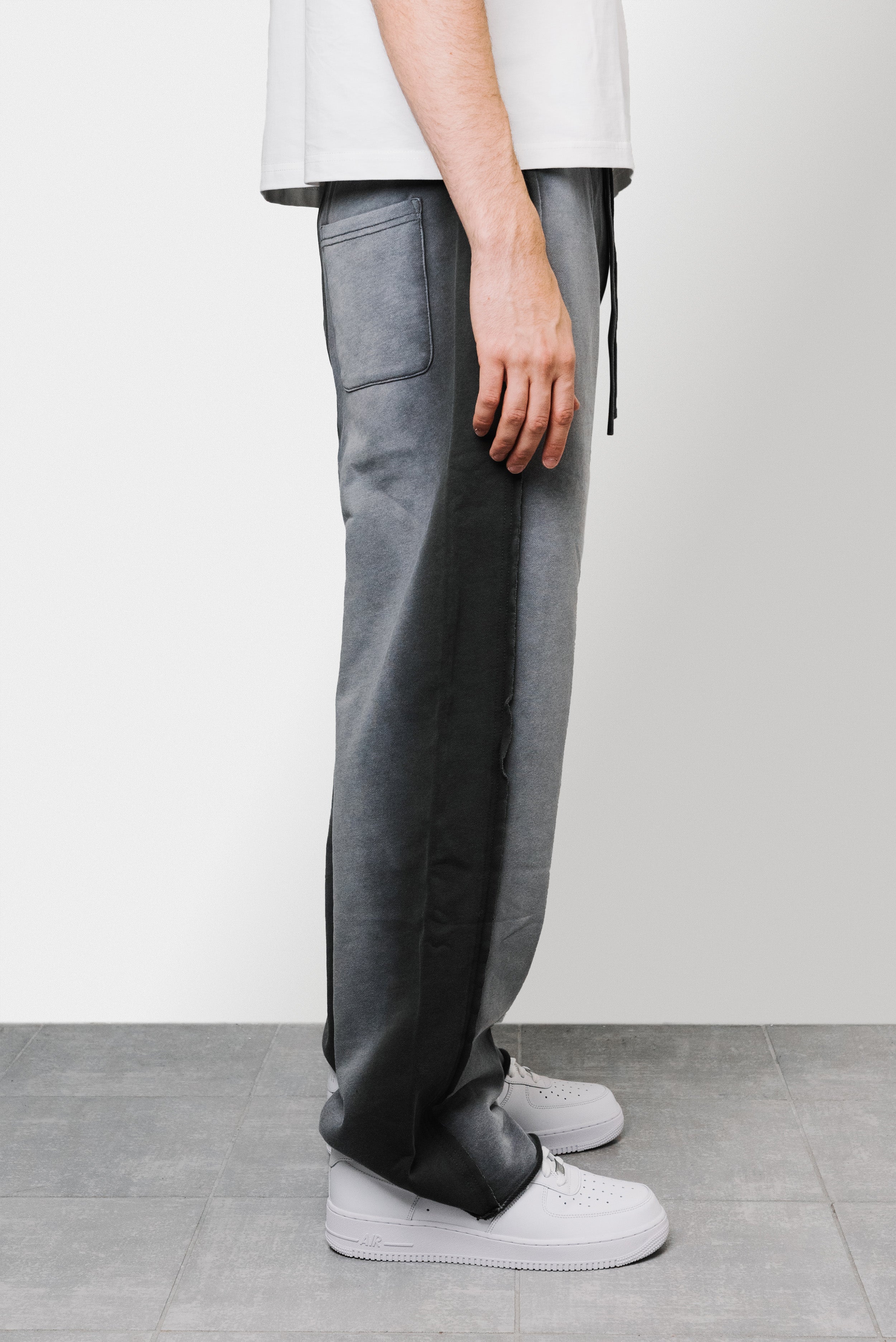THE ACID WASH SPRAY PANTS BLACK - Shoebuya Brand