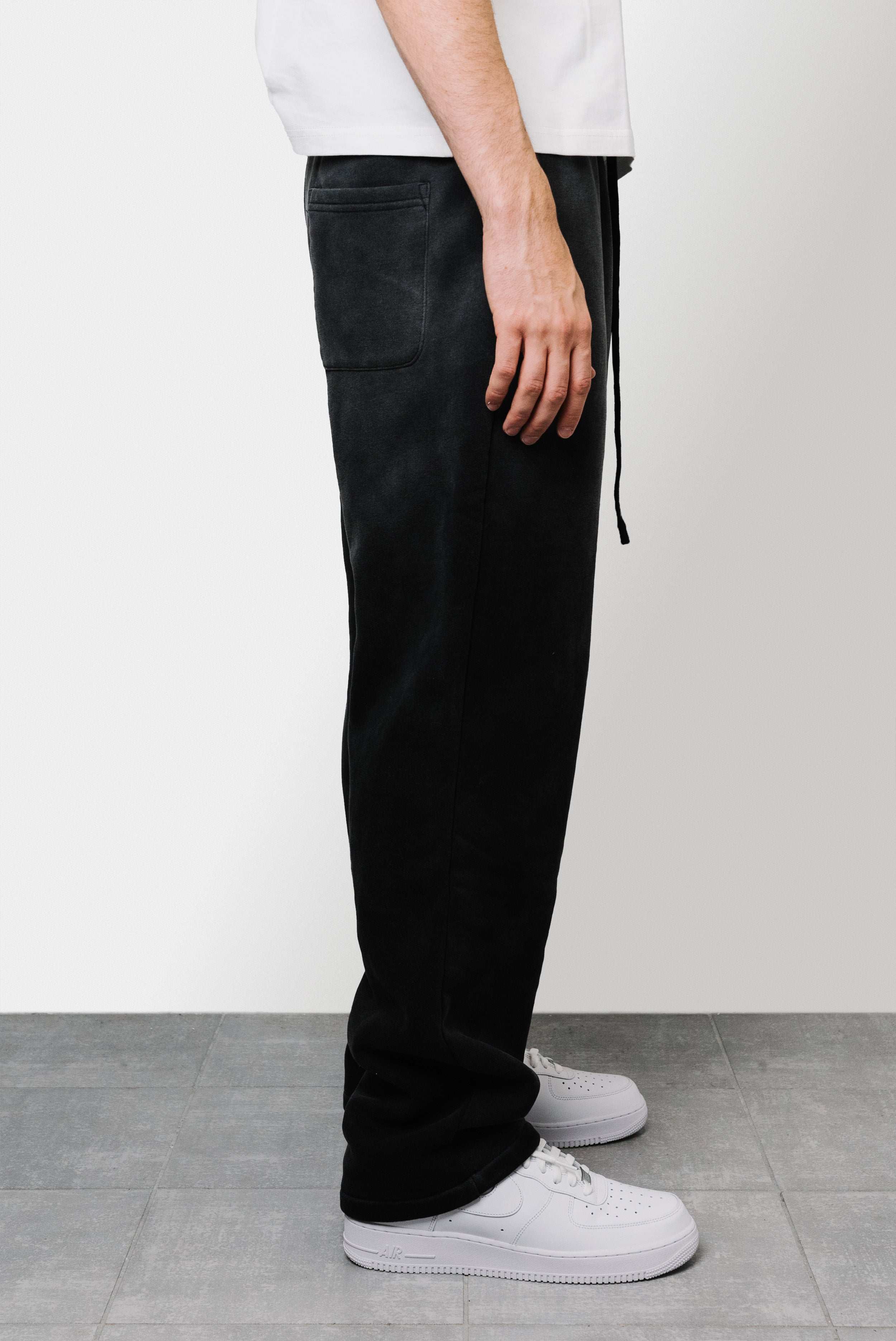 SWEATPANTS BLACK - Shoebuya Brand