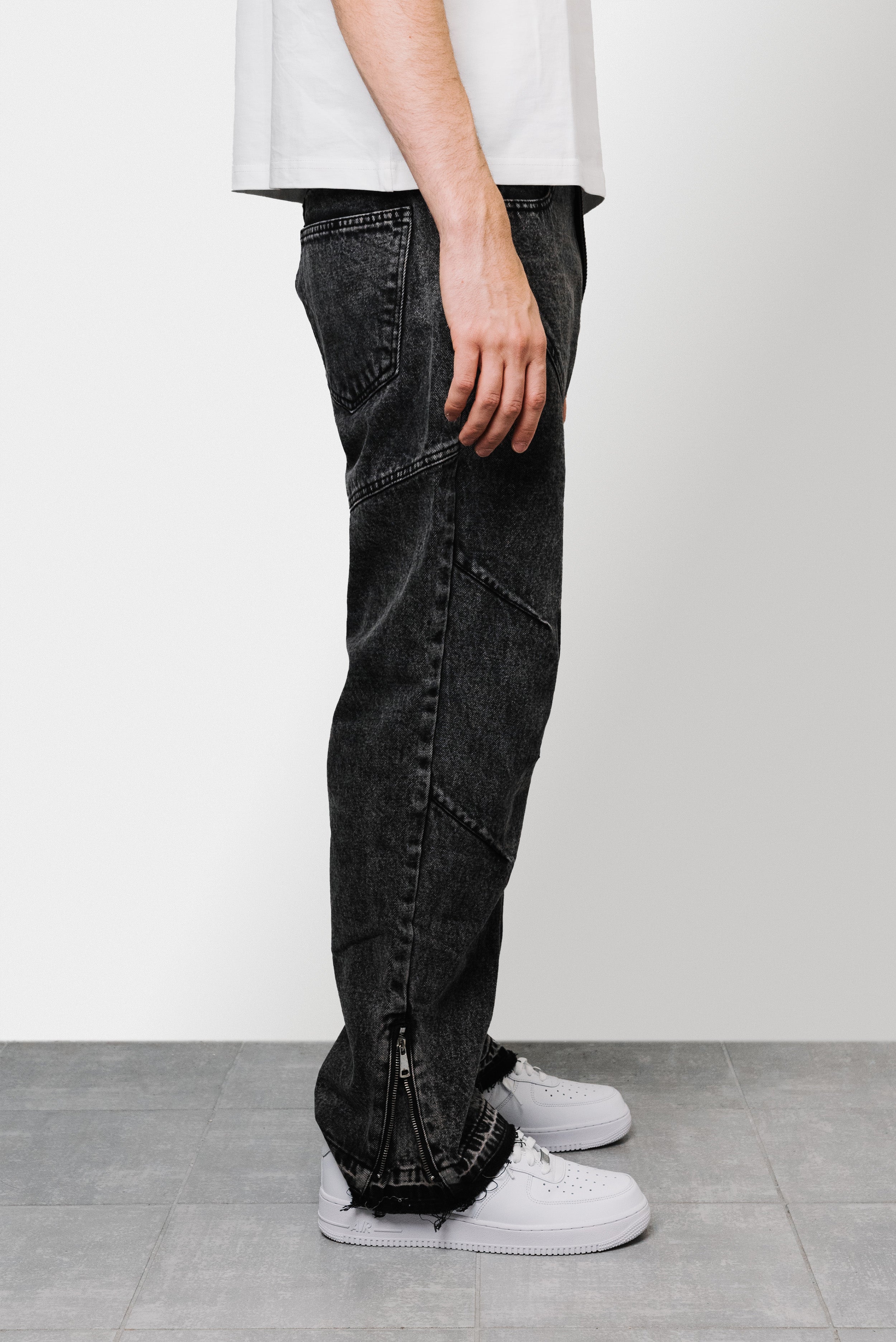 BLACK ZIP DENIM JEANS  - Replacement Brand