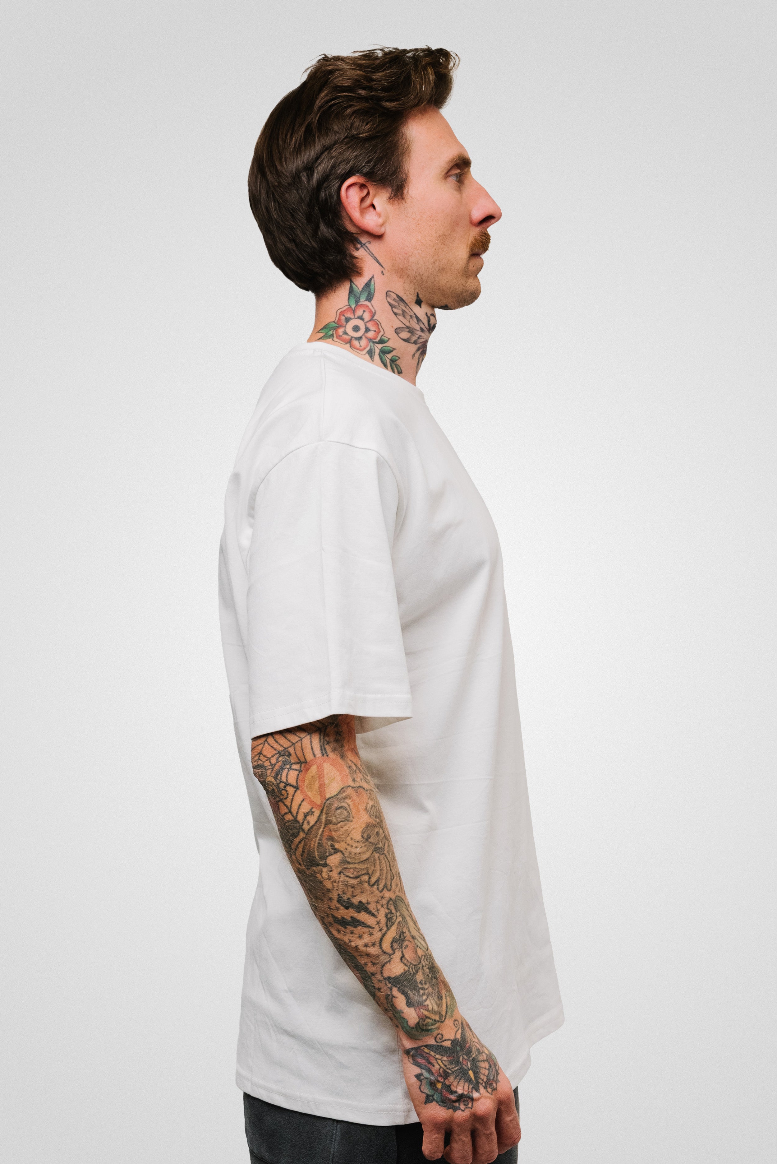 TEE CLASSIC LOGO WHITE - We Are All Ash