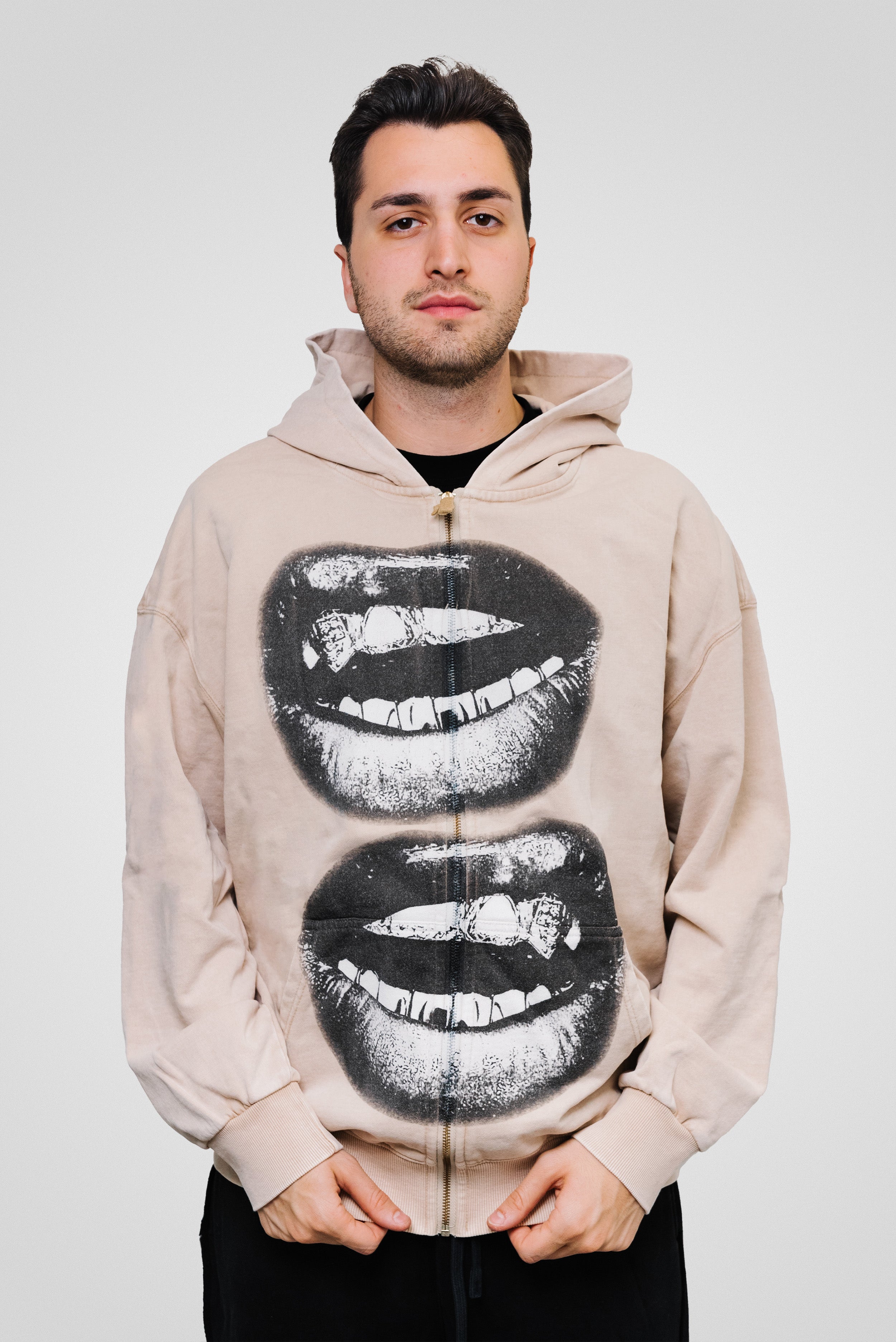 BLACK & WHITE LIPS ZIP HOODIE - Noissey Brand