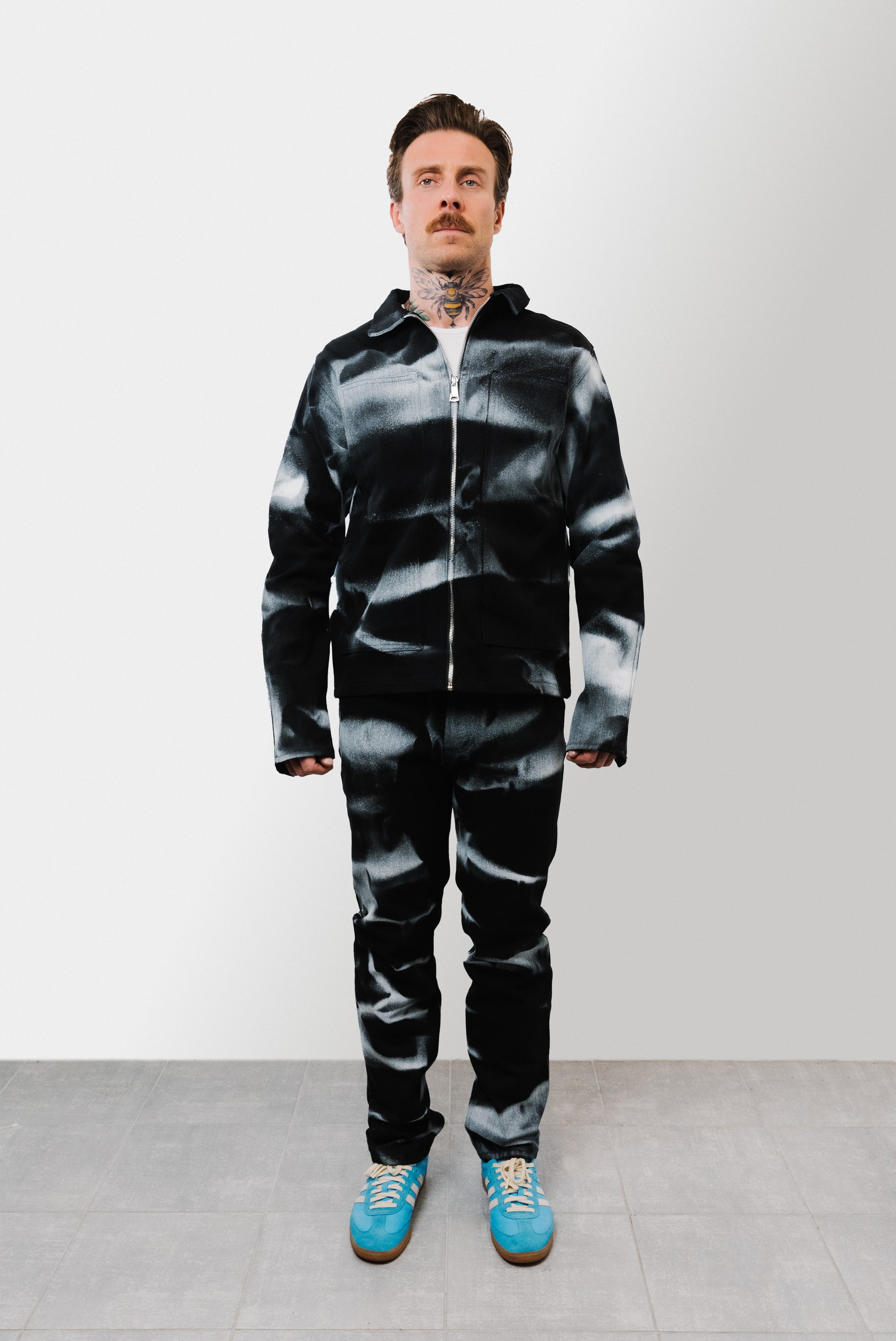 SPRAY JACKET+ JEANS BLACK/WHITE SUIT - Shoebuya Design