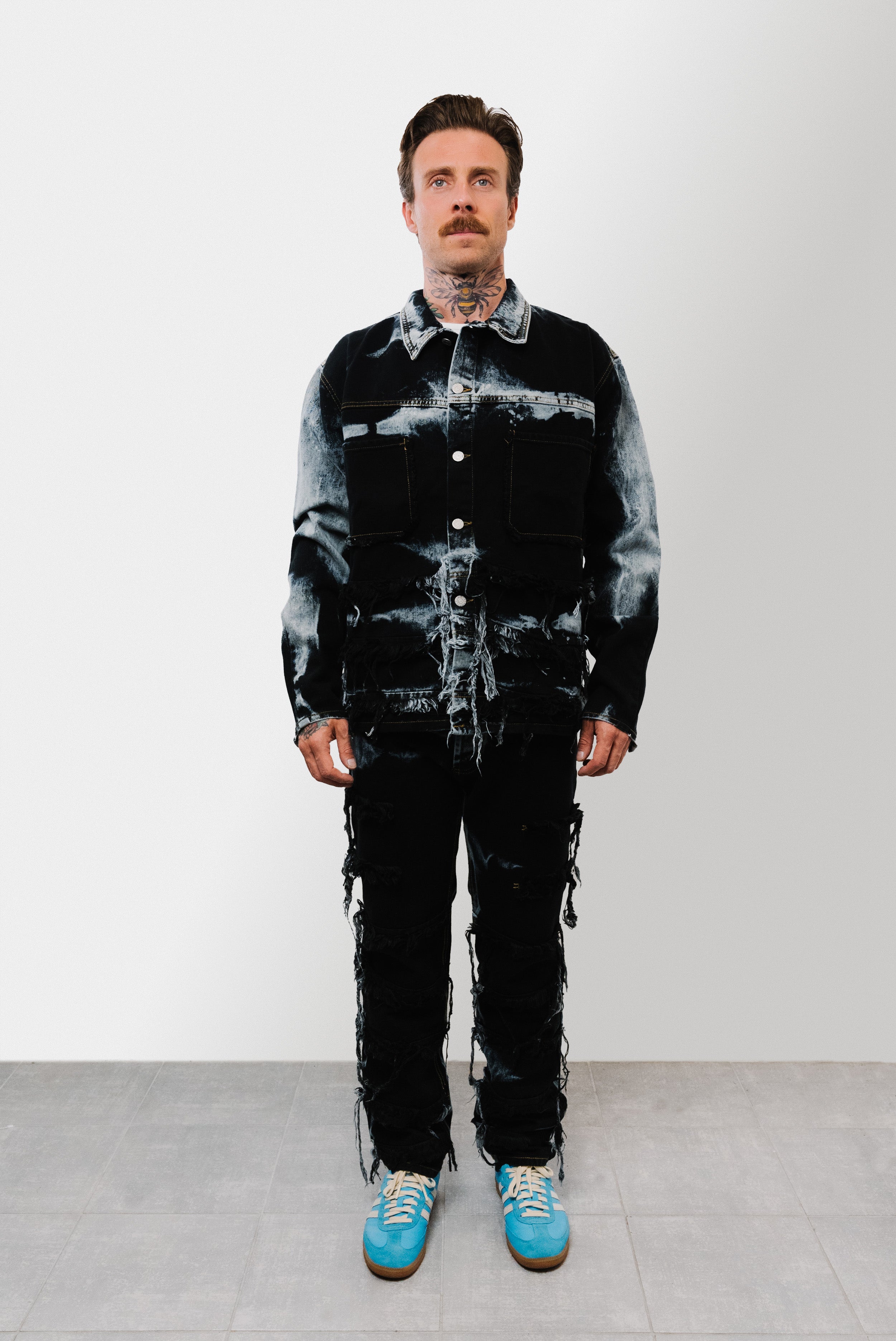 SLAVED RIPPED BLACK JACKET+JEANS SUIT - Shoebuya Design