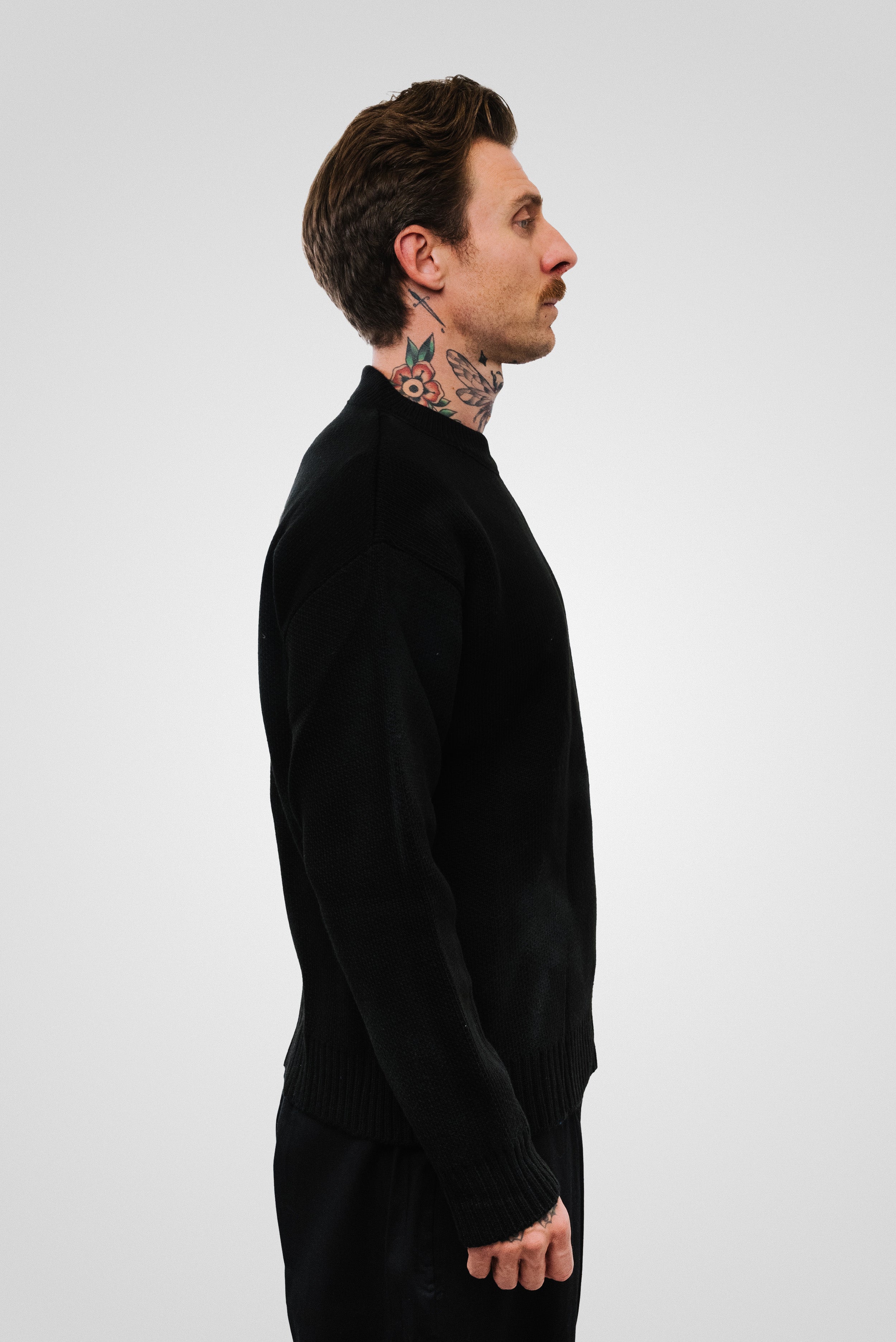 SPRAY BLACK SWEATER- Shoebuya Brand